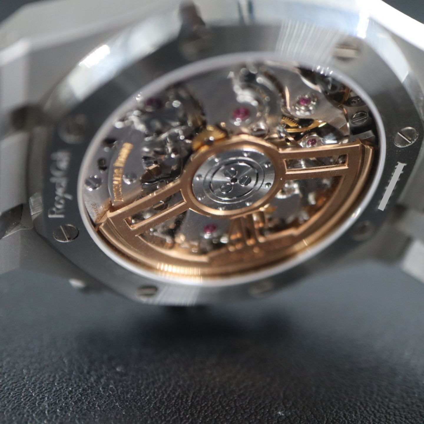 Audemars Piguet Royal Oak Chronograph 26240OR.OO.1320OR.06 (2024) - Black dial 41 mm Rose Gold case (5/6)