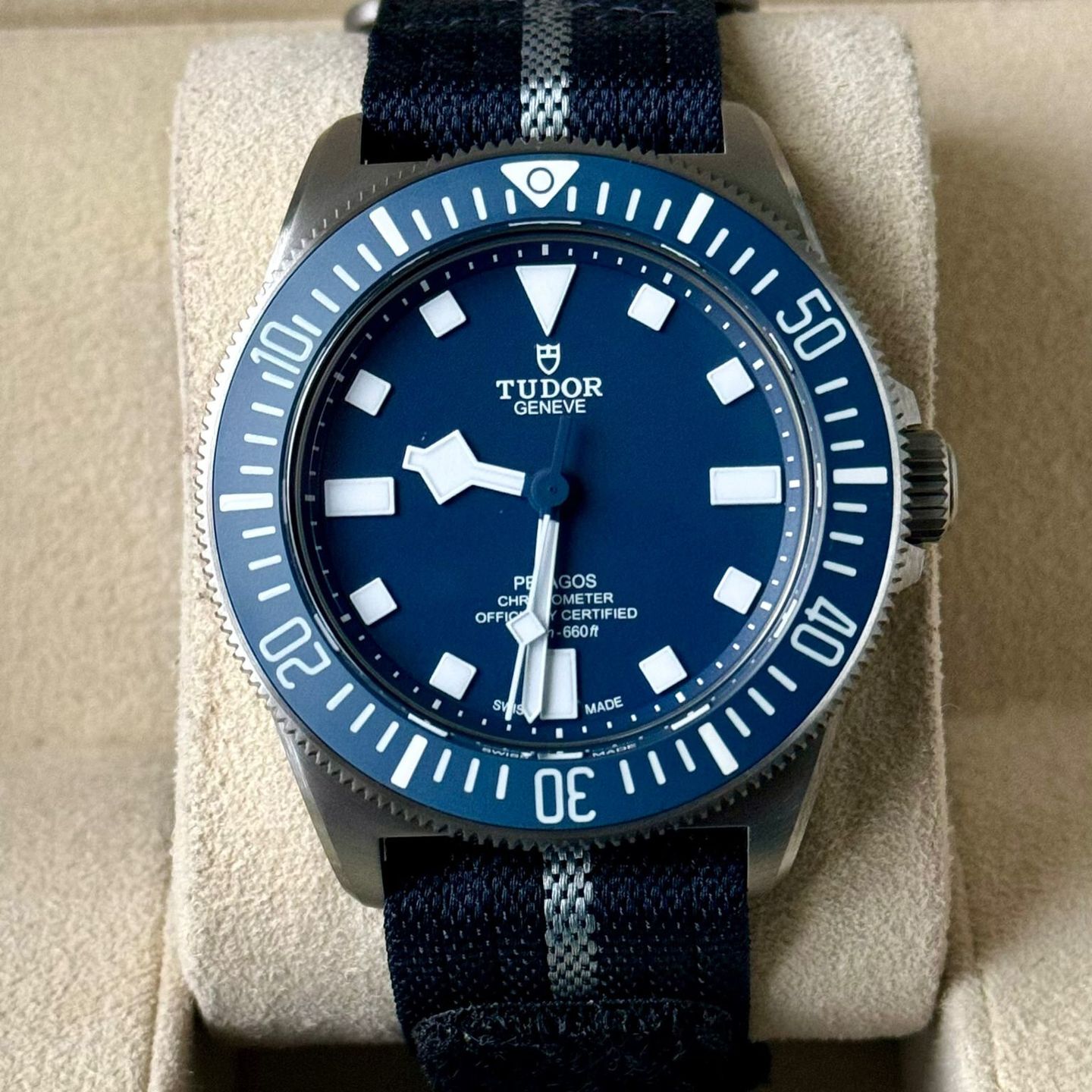 Tudor Pelagos 25707B/23 (2023) - Blue dial 42 mm Titanium case (2/7)