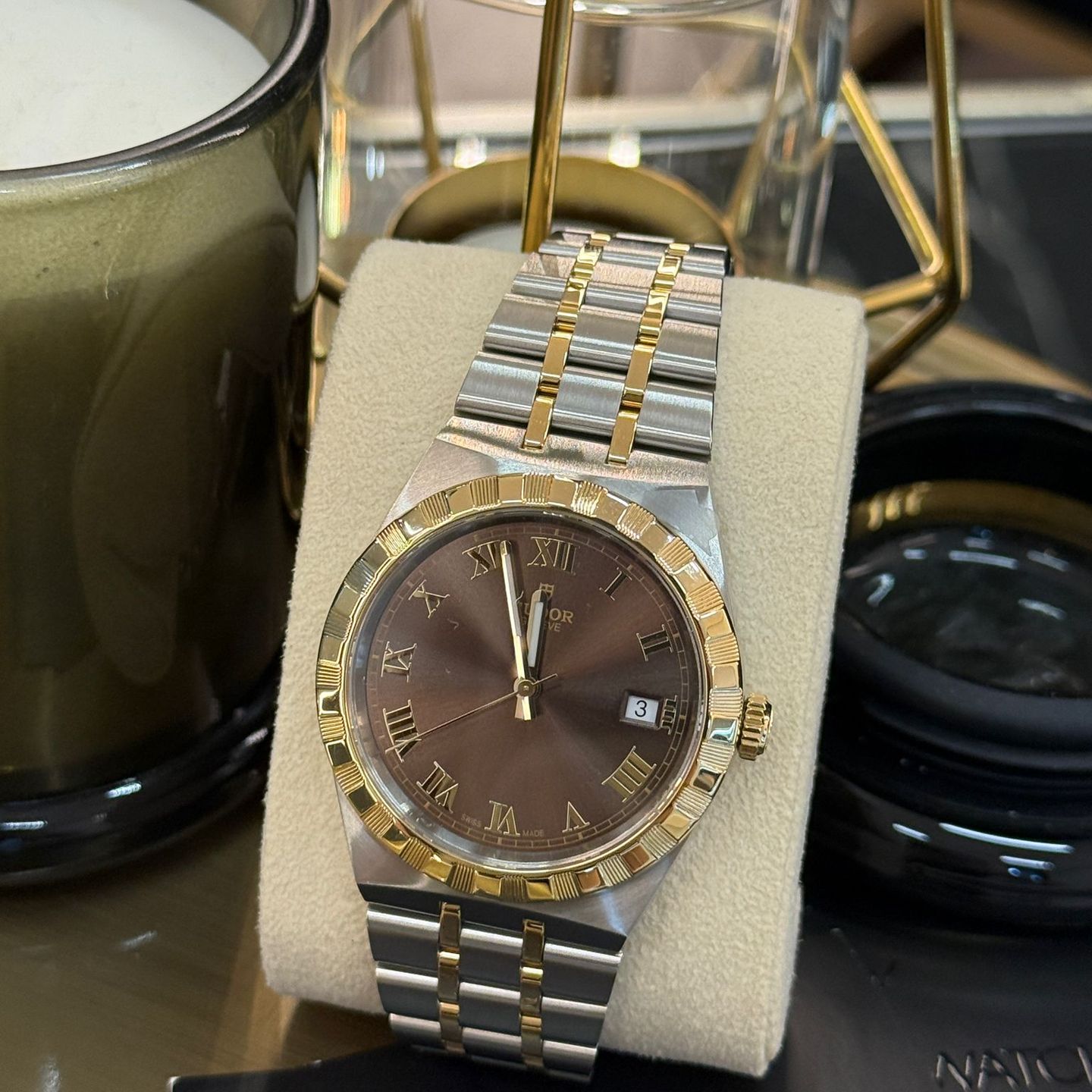 Tudor Royal 28503 (2025) - Bruin wijzerplaat 38mm Staal (1/8)