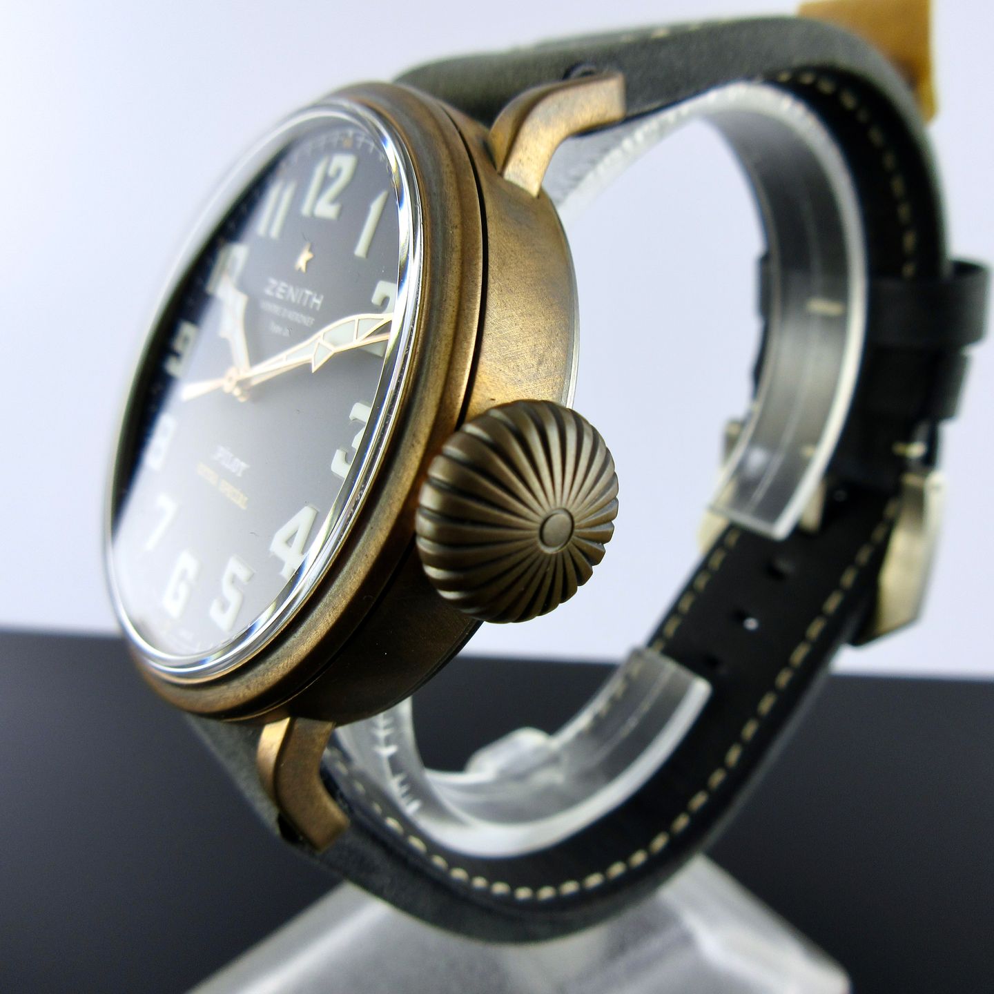 Zenith Pilot Type 20 Extra Special 29.1940.679/57.C808 (2025) - Zwart wijzerplaat 40mm Brons (5/8)