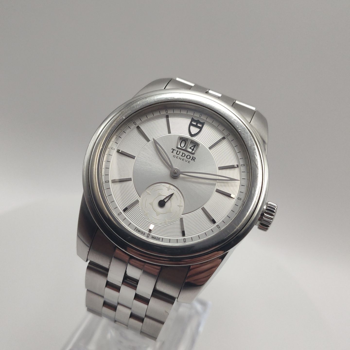 Tudor Glamour Double Date 57000 (2012) - Silver dial 42 mm Steel case (1/7)