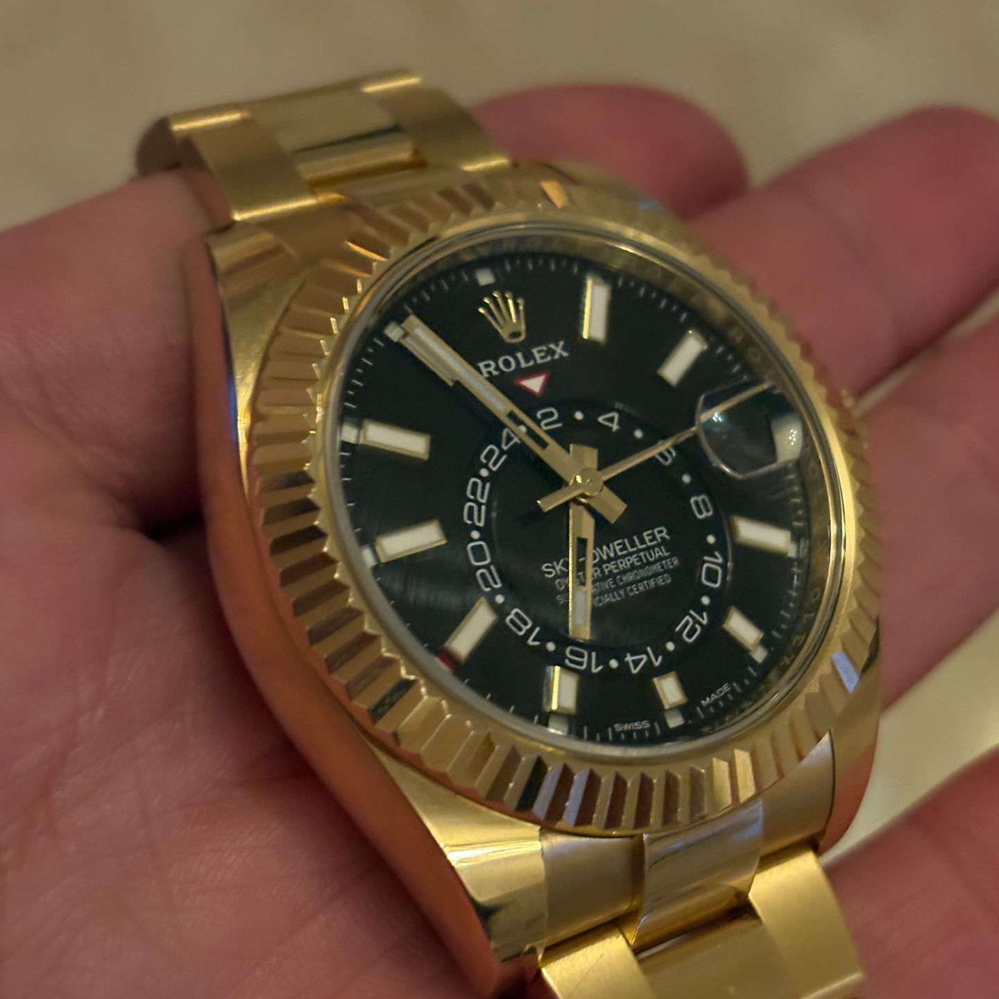 Rolex Sky-Dweller 326938 (2021) - Zwart wijzerplaat 42mm Geelgoud (2/3)
