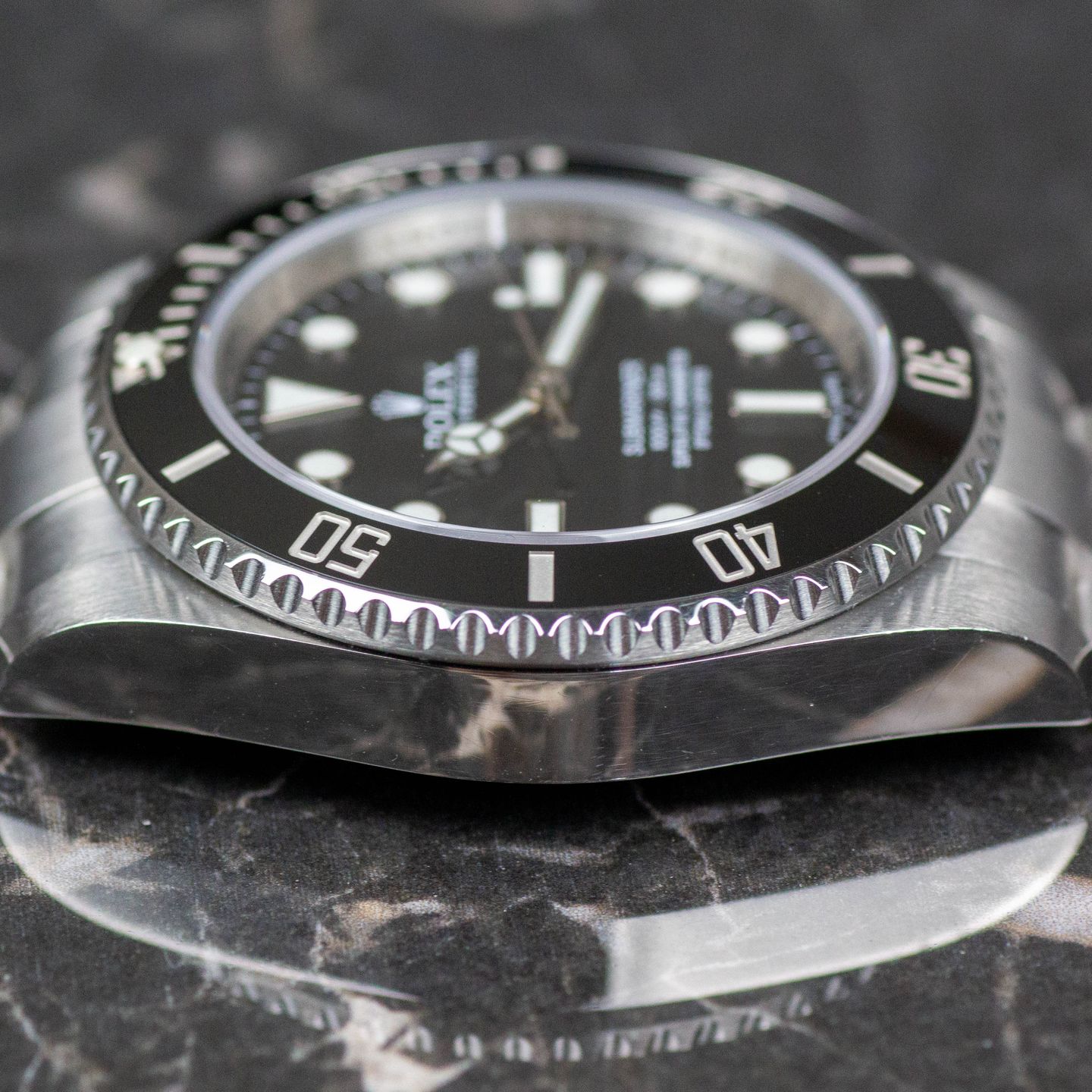 Rolex Submariner No Date 114060 (2013) - Black dial 40 mm Steel case (7/8)