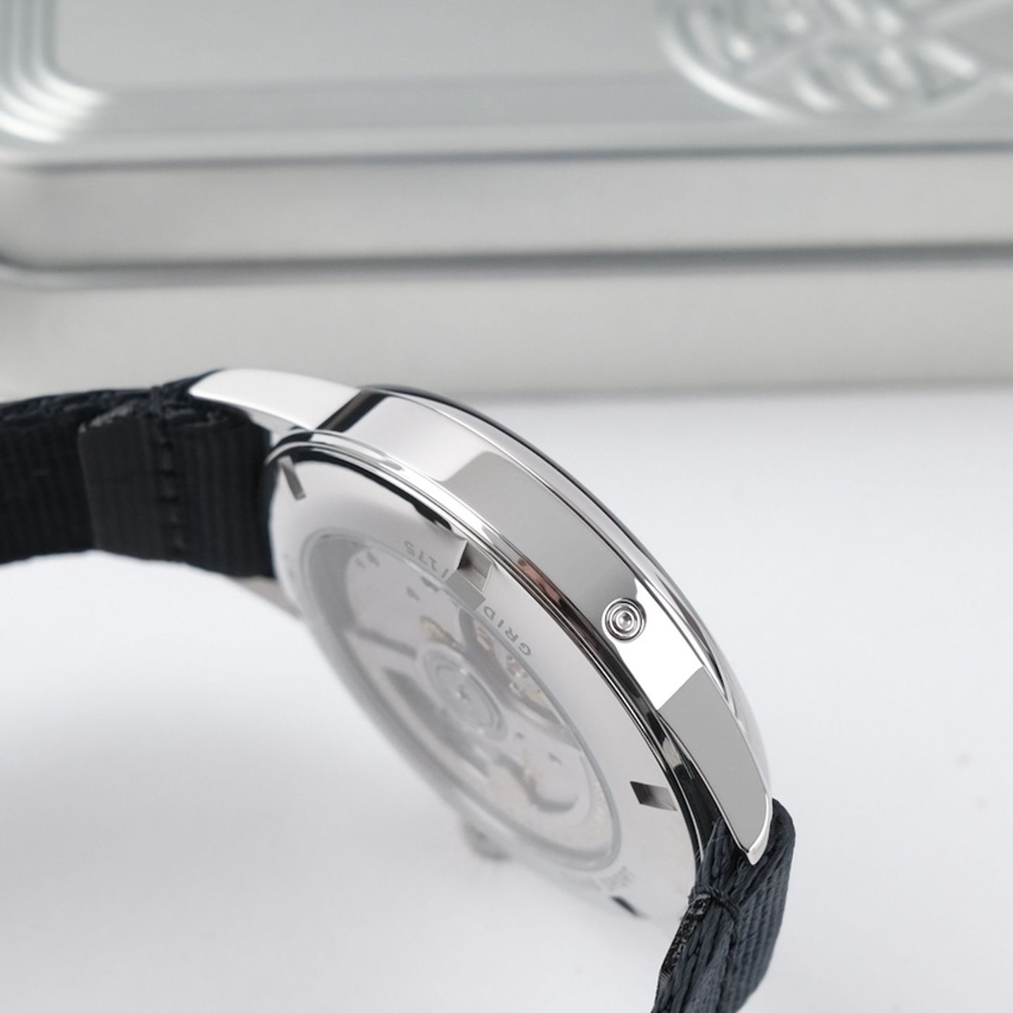 Unknown Unknown 790.S8 (2025) - (7/8)