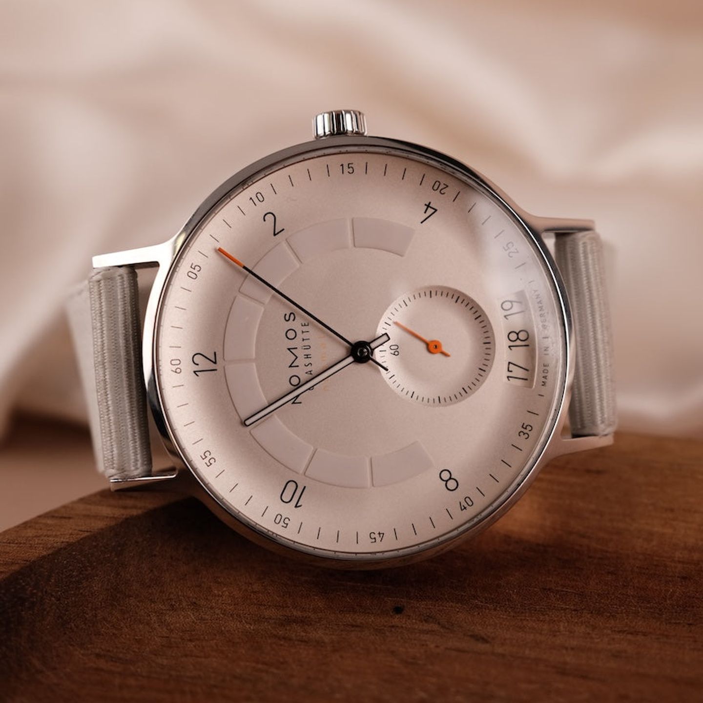 NOMOS Autobahn 1301 (2022) - Zilver wijzerplaat 41mm Staal (1/8)