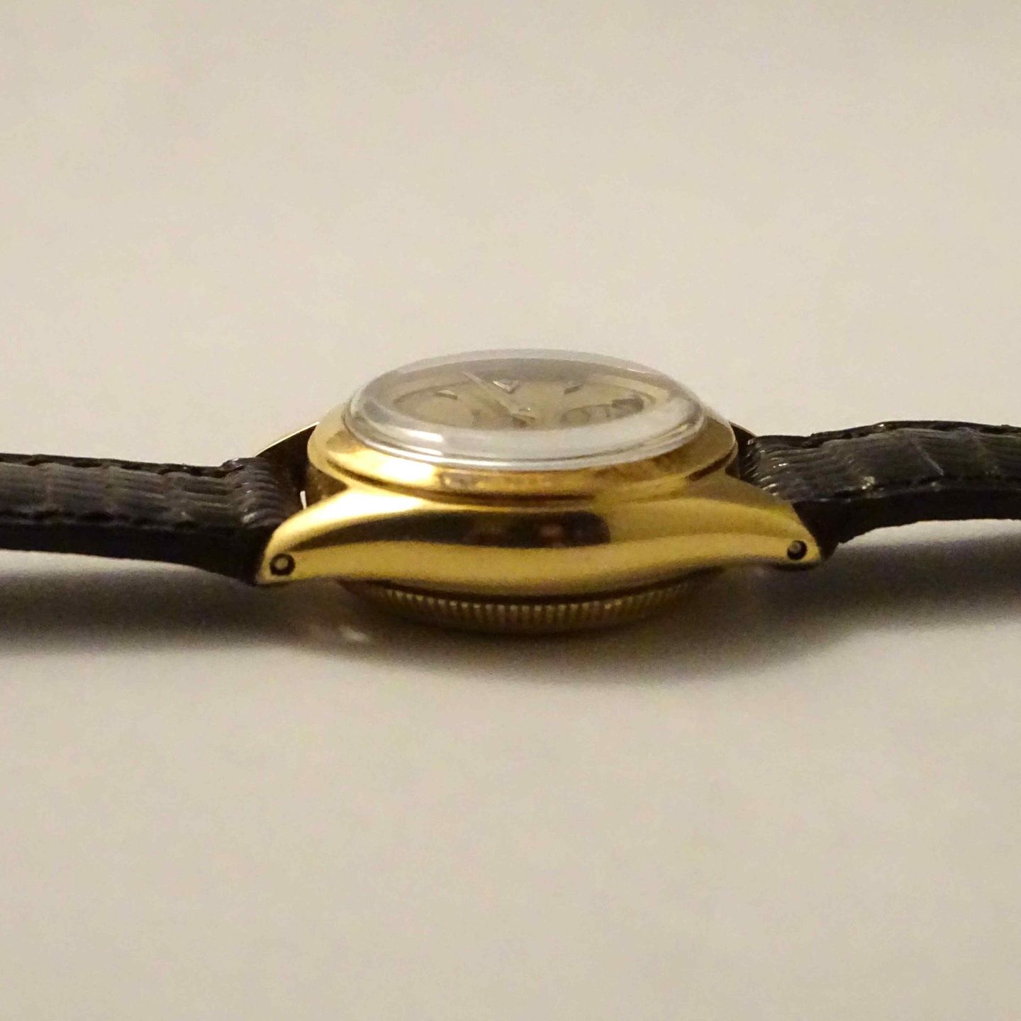 Rolex Vintage 4486 (1946) - Gold dial 24 mm Yellow Gold case (4/8)