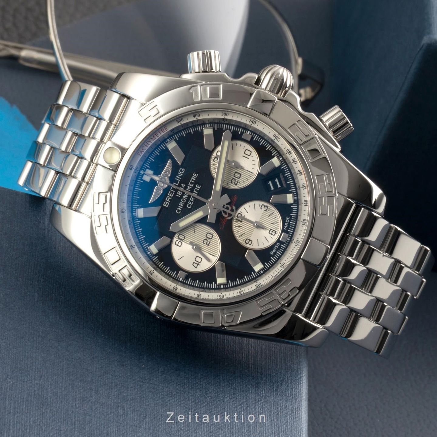 Breitling Chronomat 44 AB011012/B967 (Onbekend (willekeurig serienummer)) - Zwart wijzerplaat 44mm Staal (2/8)