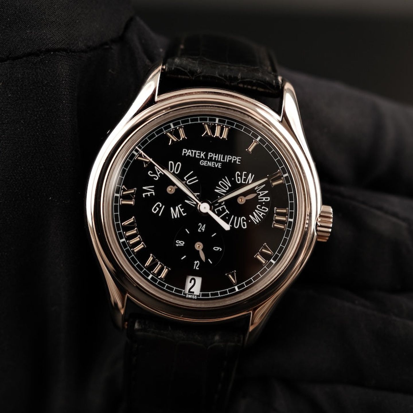 Patek Philippe Annual Calendar 5035G - (1/8)