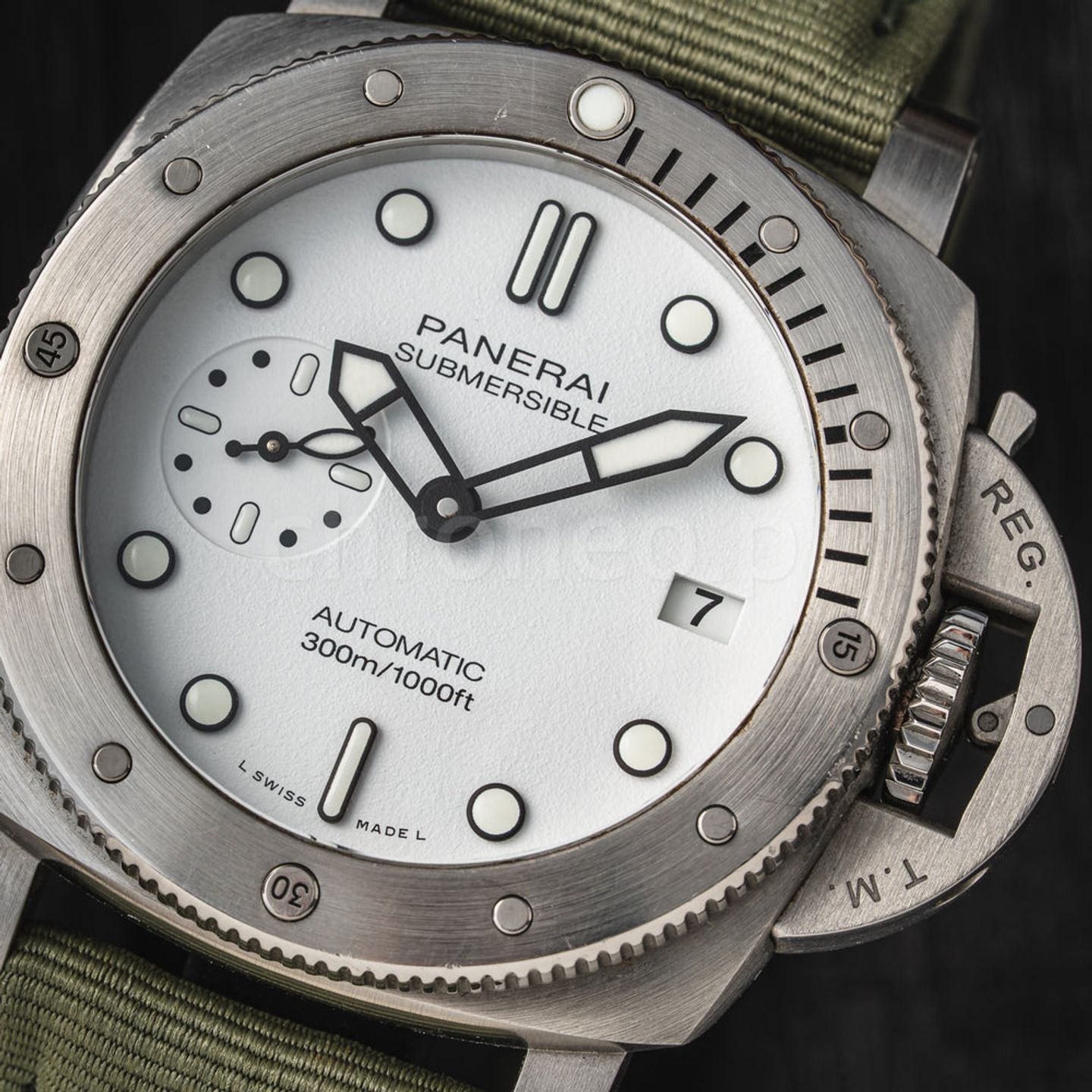 Panerai Luminor Submersible PAM02223 - (2/8)