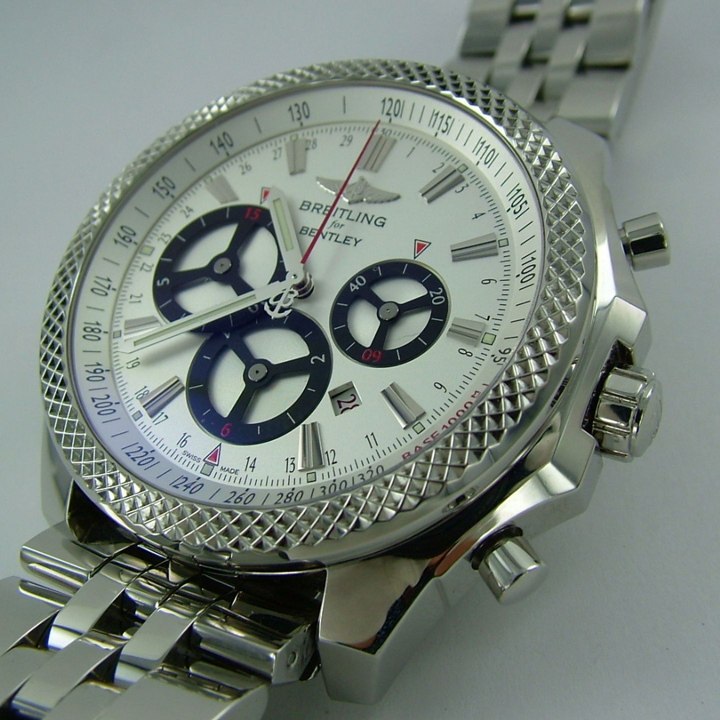 Breitling for Bentley - (2012) - White dial 49 mm Steel case (4/7)