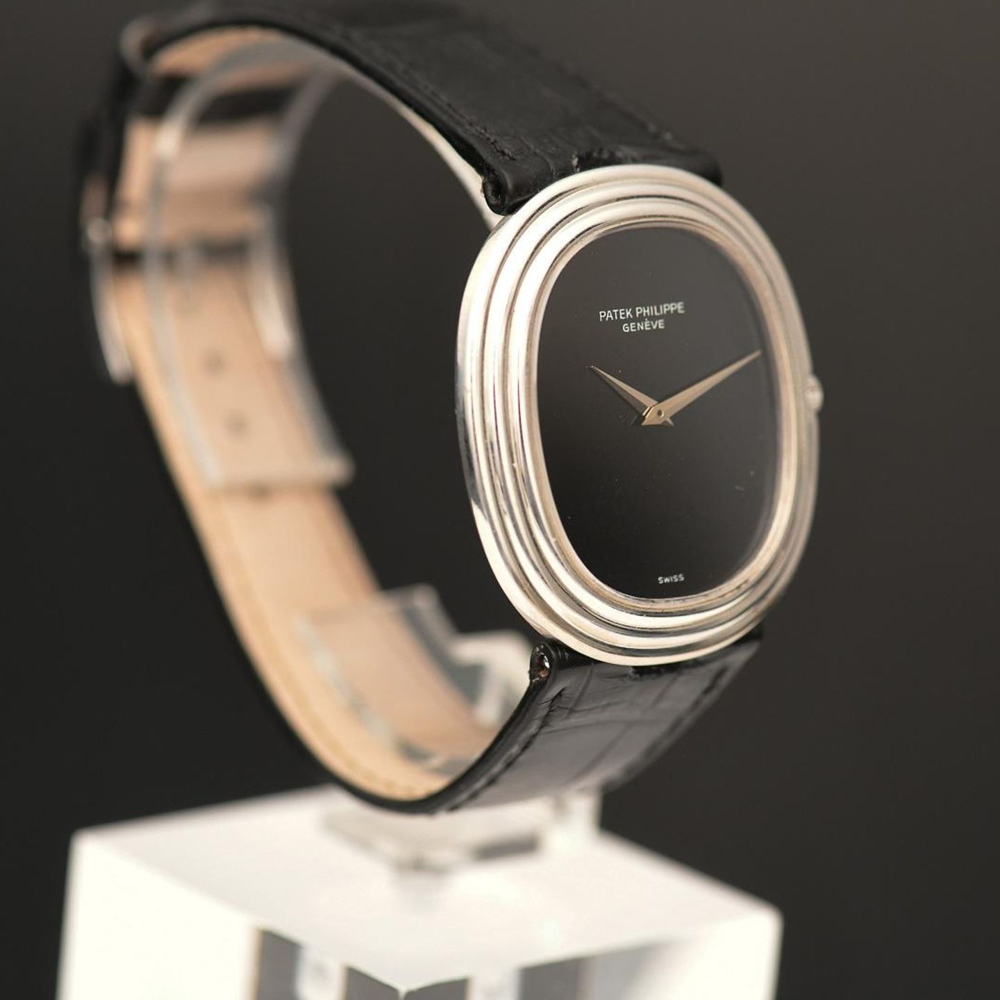 Patek Philippe Golden Ellipse 3634 - (4/24)