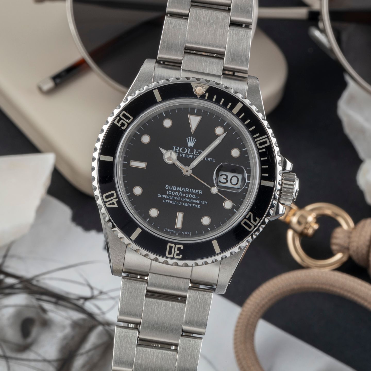 Rolex Submariner Date 168000 (1987) - Black dial 40 mm Steel case (3/8)