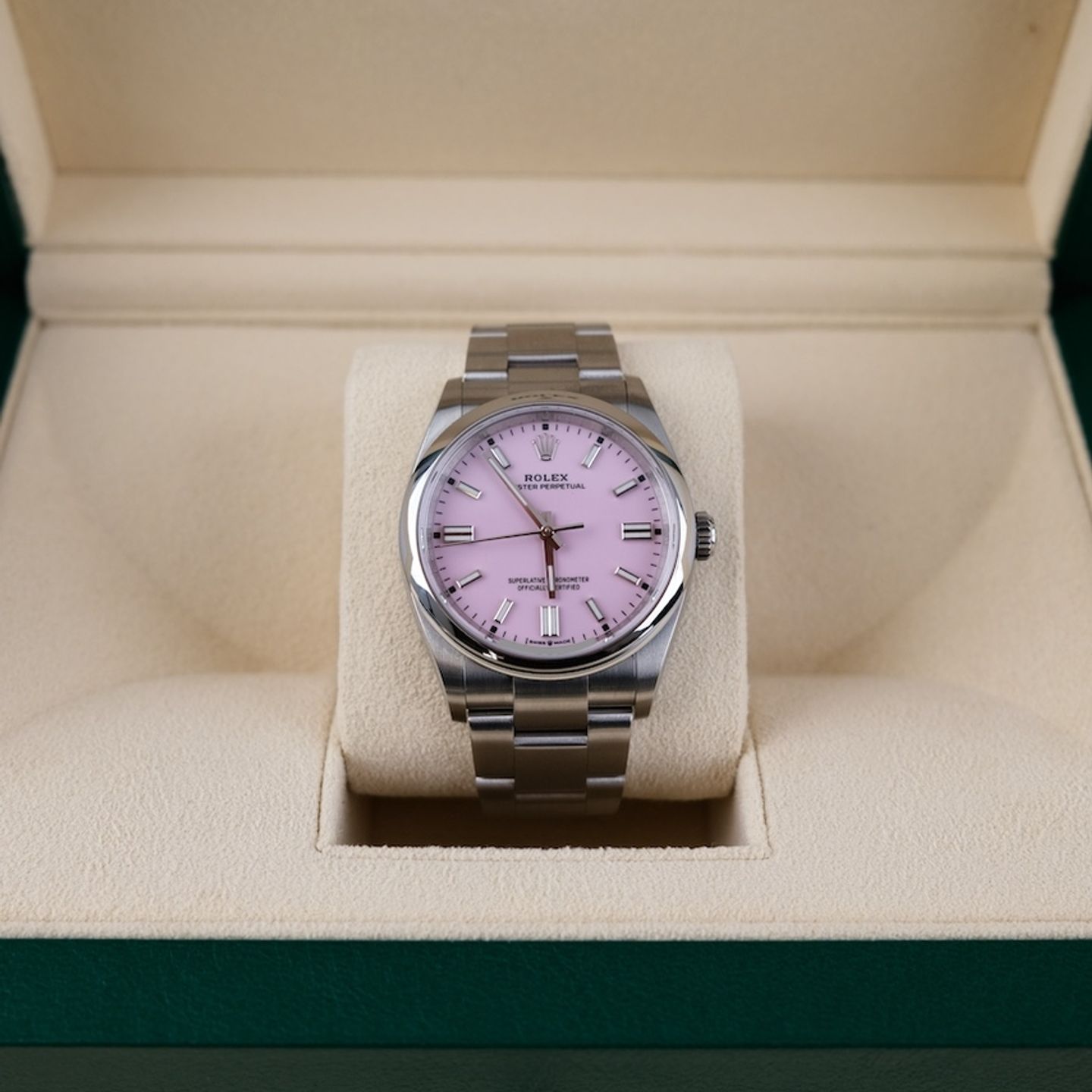 Rolex Oyster Perpetual 36 126000 - (2/8)