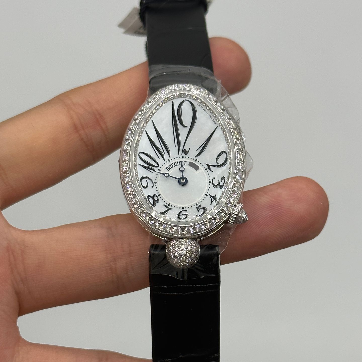 Breguet Reine de Naples 8928BB/5W/944/DD0D3L (2024) - Parelmoer wijzerplaat 33mm Witgoud (3/5)