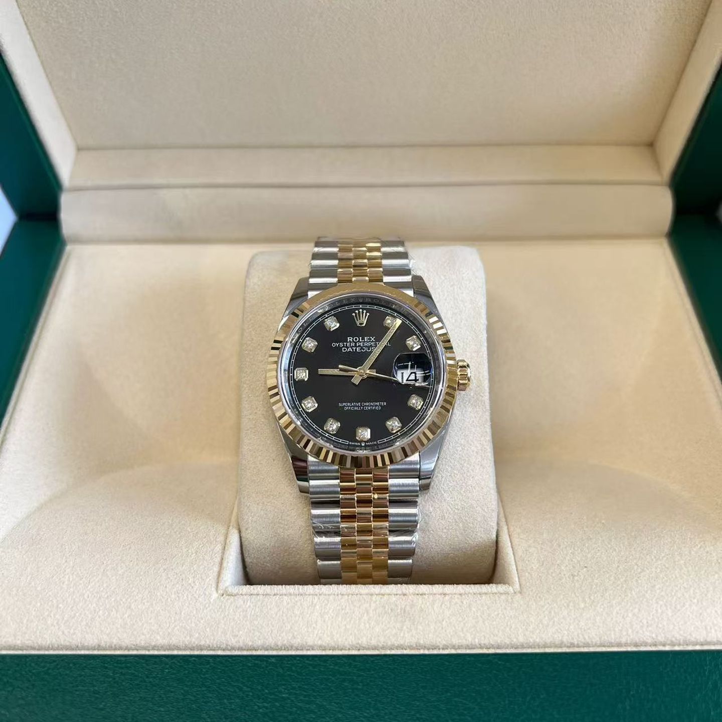 Rolex Datejust 36 126233 (2025) - Onbekend wijzerplaat 36mm Goud/Staal (2/8)