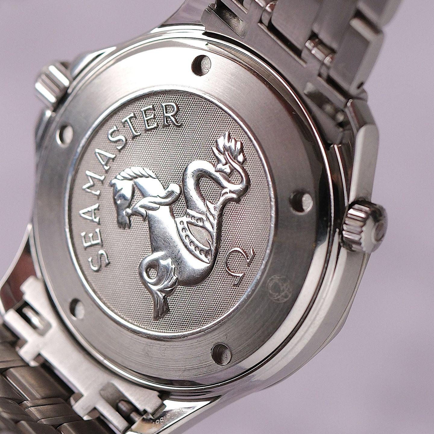 Omega Seamaster Diver 300 M 212.30.41.20.01.002 - (5/7)