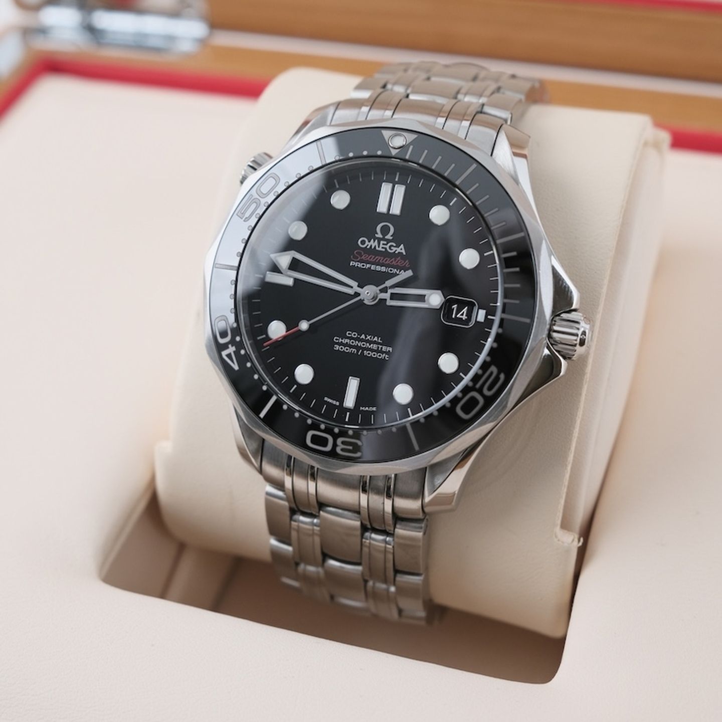 Omega Seamaster Diver 300 M 212.30.41.20.01.003 - (2/8)