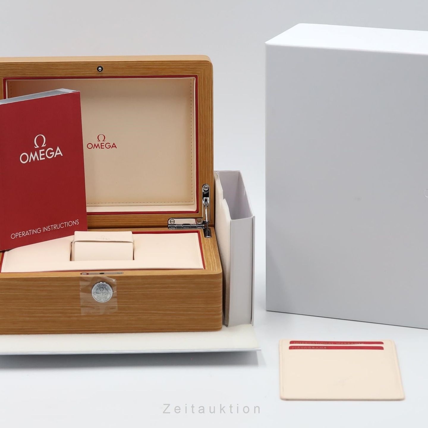 Omega Speedmaster 324.30.38.50.01.001 - (7/8)