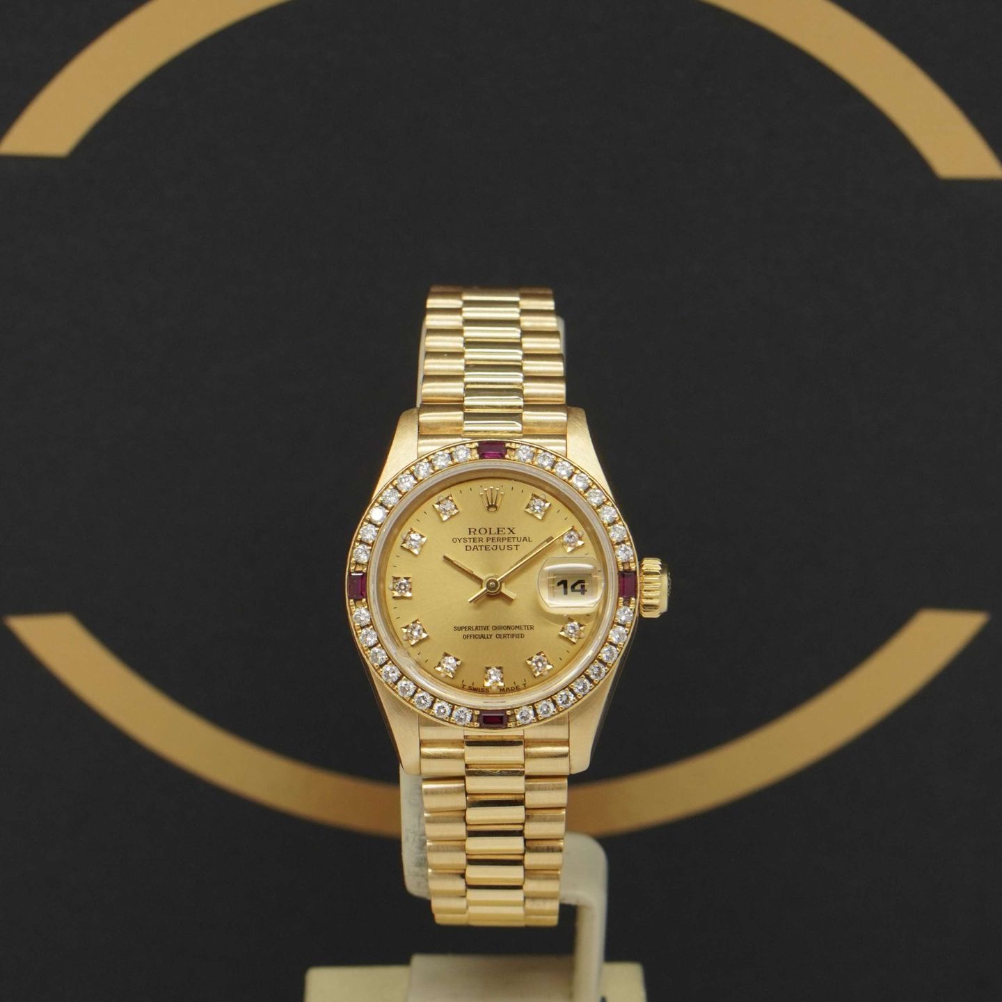 Rolex Lady-Datejust 69068 (1990) - Champagne wijzerplaat 26mm Geelgoud (1/7)