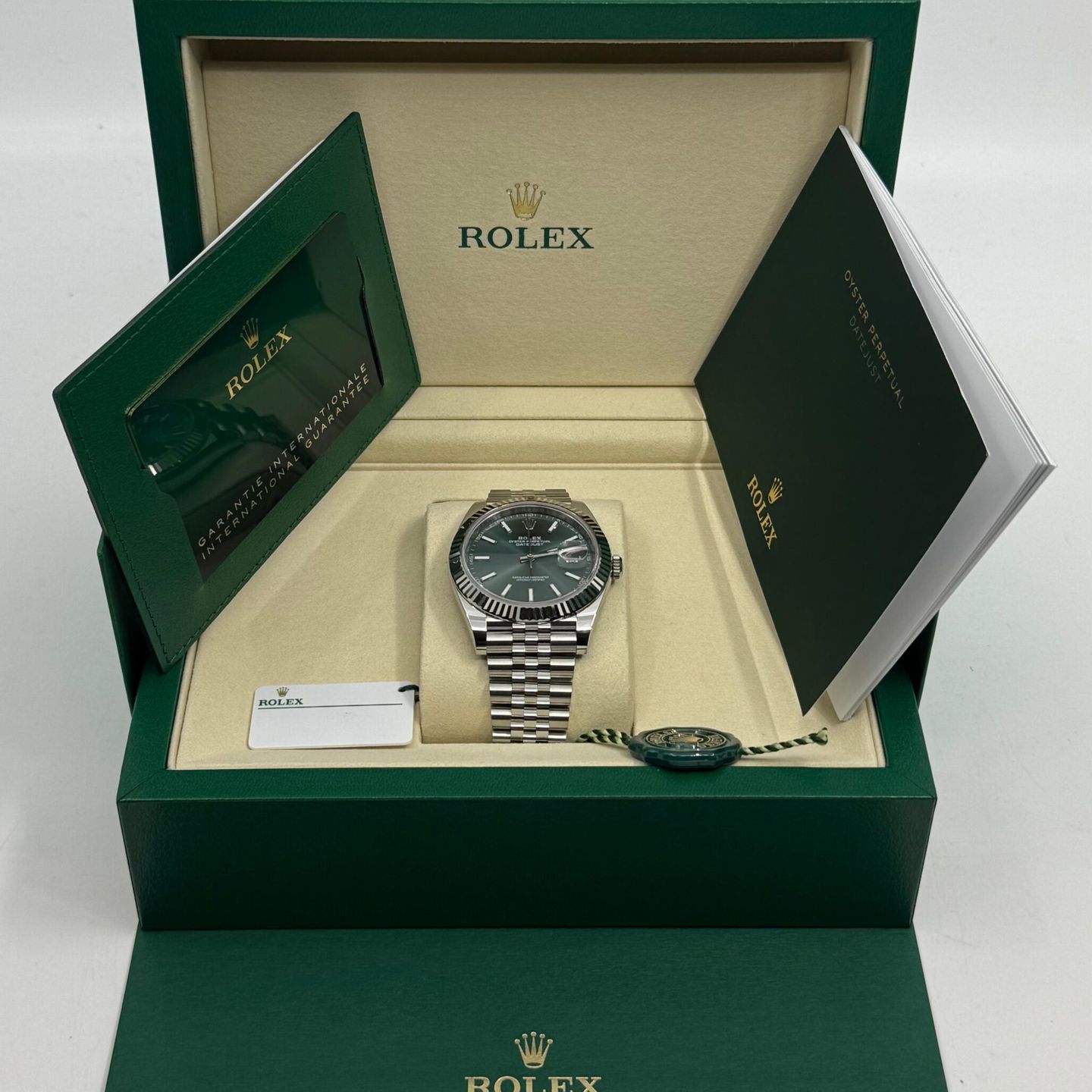 Rolex Datejust 41 126334 (2025) - Groen wijzerplaat 41mm Staal (3/8)