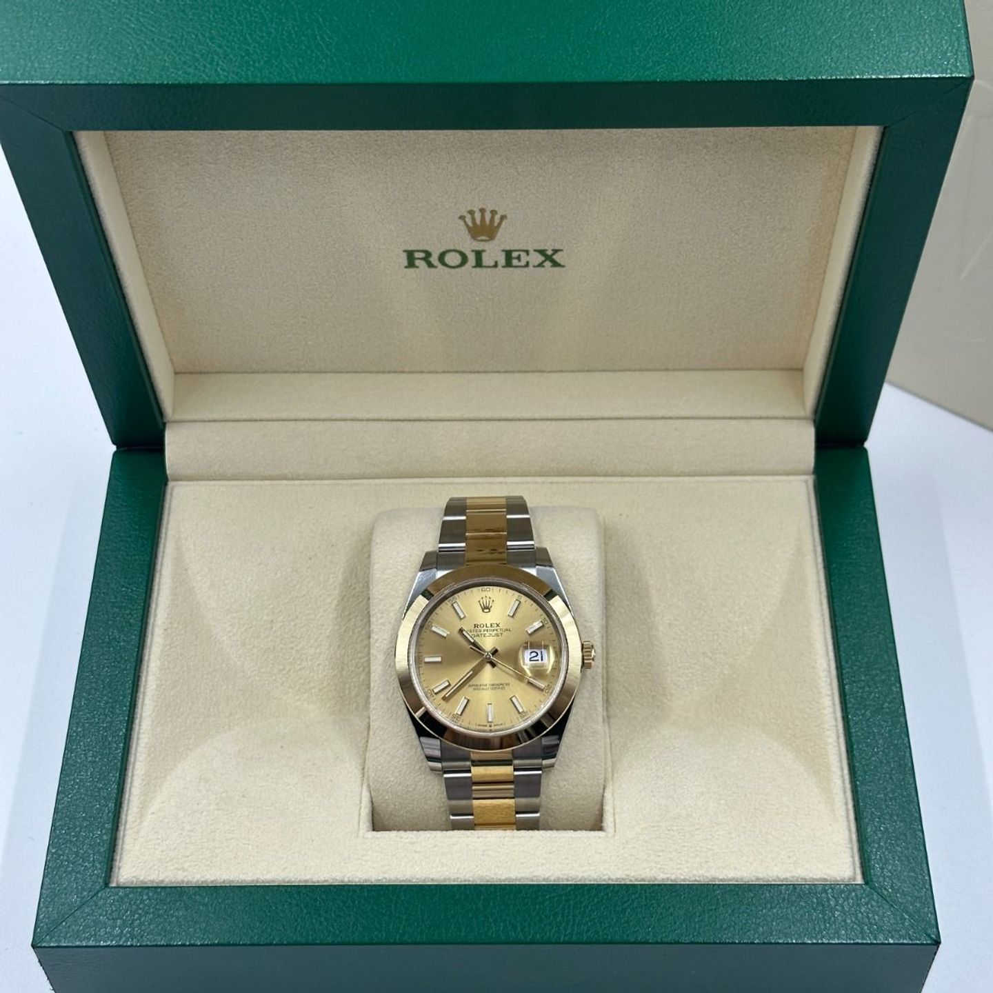 Rolex Datejust 41 126303 (2024) - Champagne dial 41 mm Gold/Steel case (4/8)