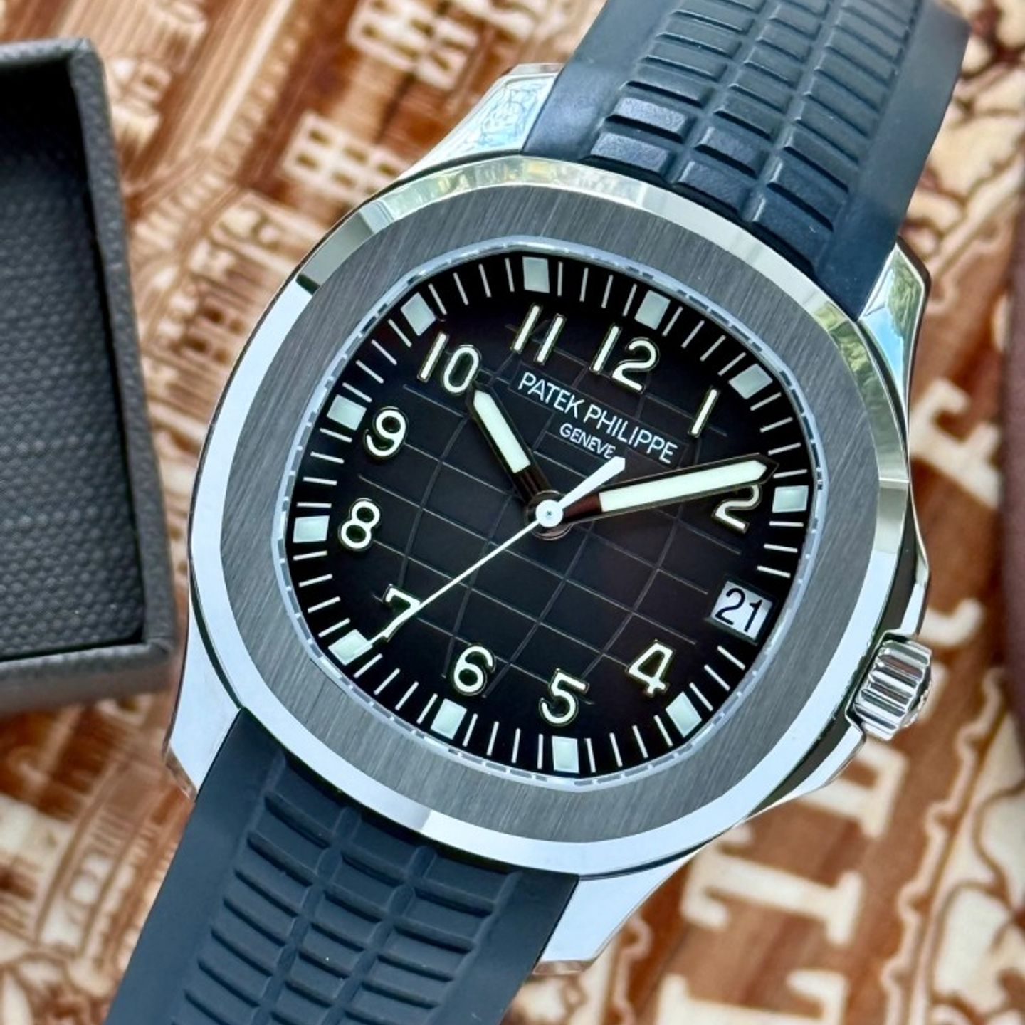 Patek Philippe Aquanaut 5165 (2008) - Black dial 39 mm Steel case (10/16)