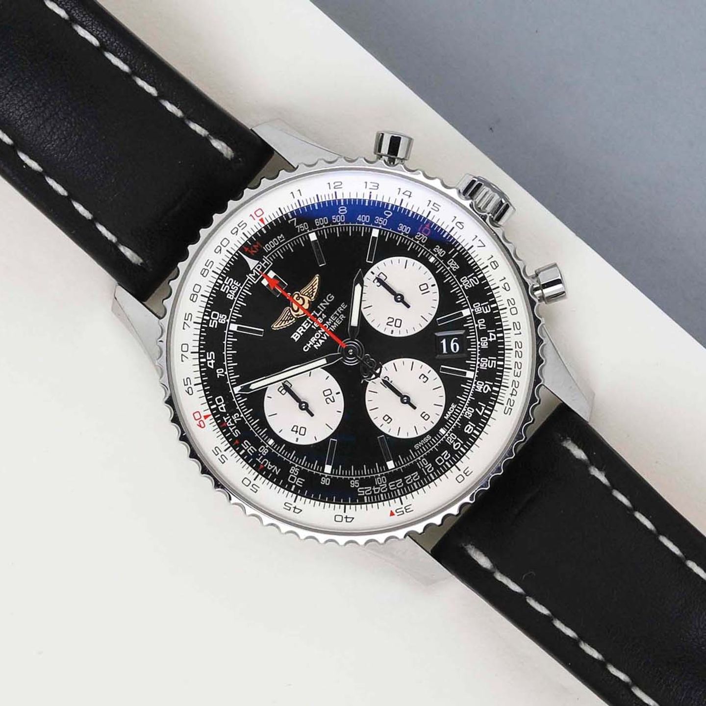 Breitling Navitimer 01 AB0120 - (1/8)