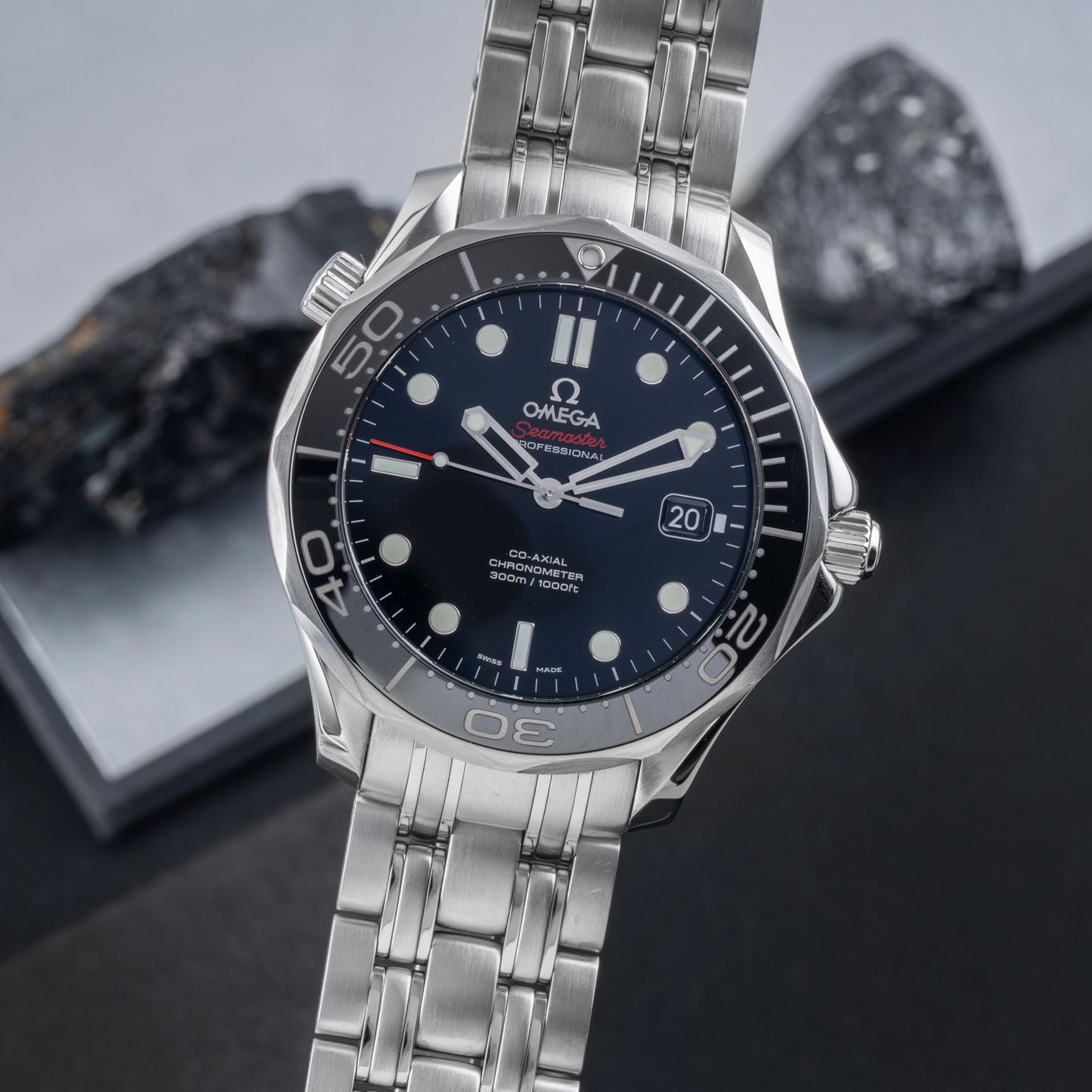 Omega Seamaster Diver 300 M 212.30.41.20.01.003 (2018) - Black dial 41 mm Steel case (3/8)