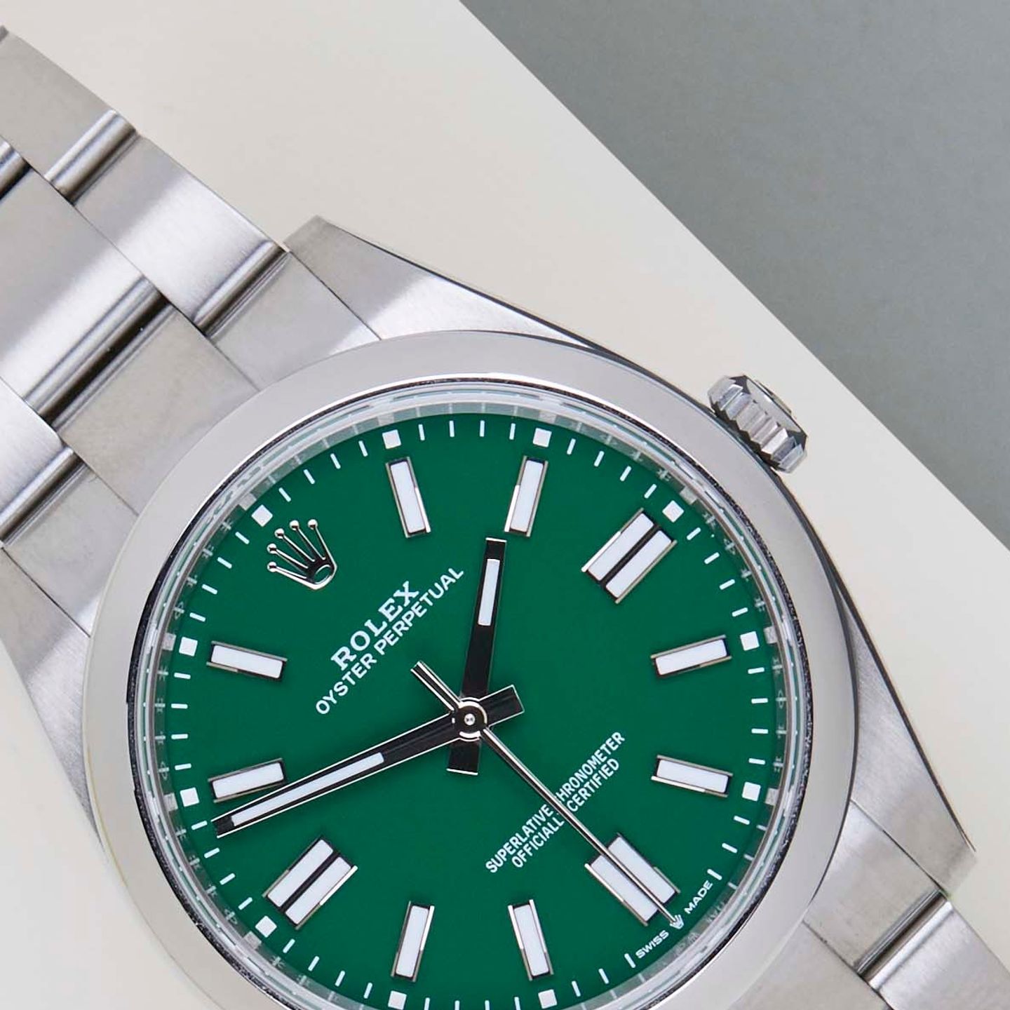 Rolex Oyster Perpetual 41 124300 (2023) - 41 mm Steel case (3/8)