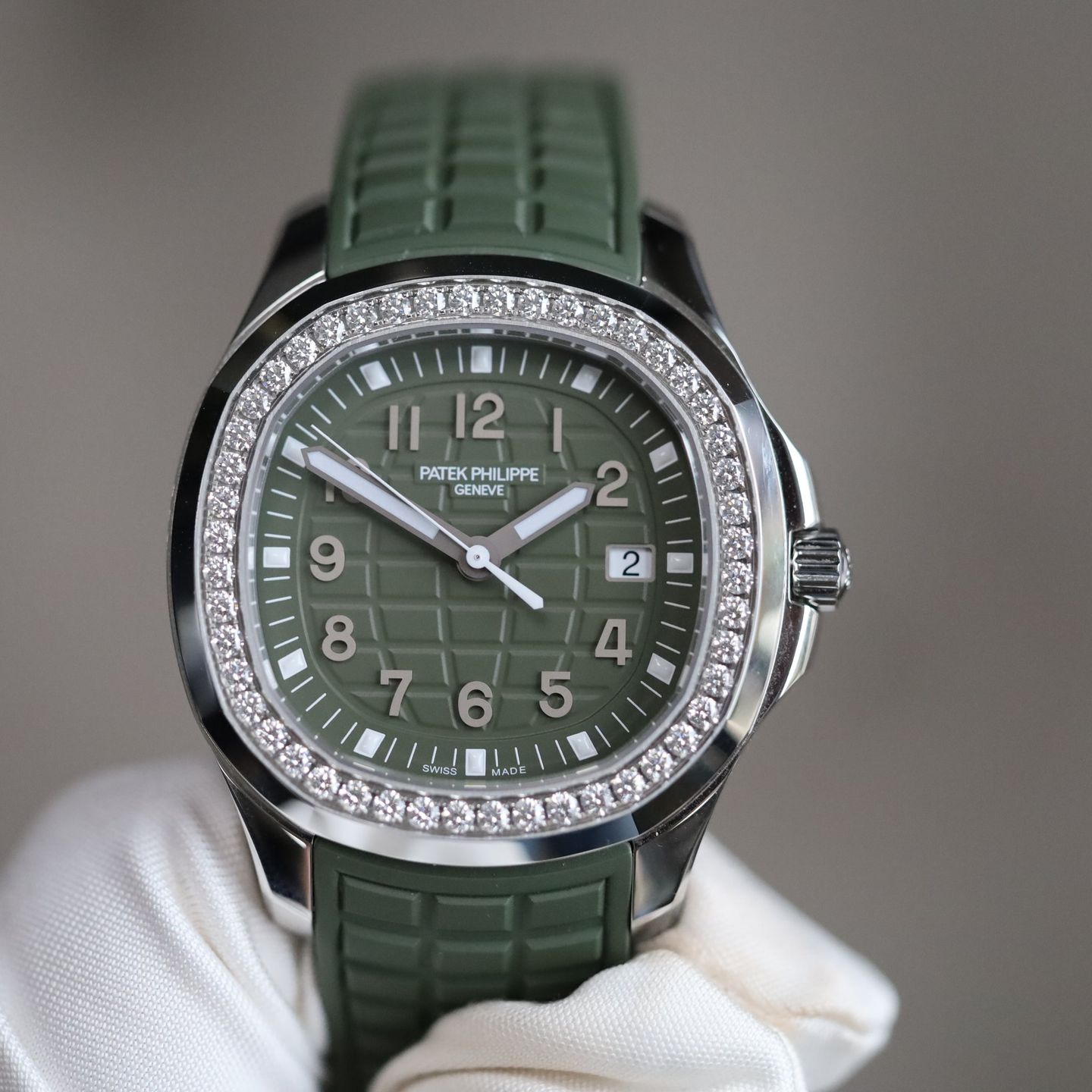 Patek Philippe Aquanaut 5267/200A (2024) - Groen wijzerplaat 39mm Staal (3/4)