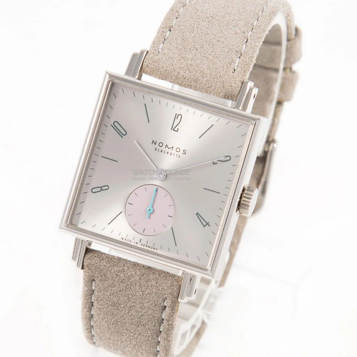 NOMOS Tetra 477 - (1/8)