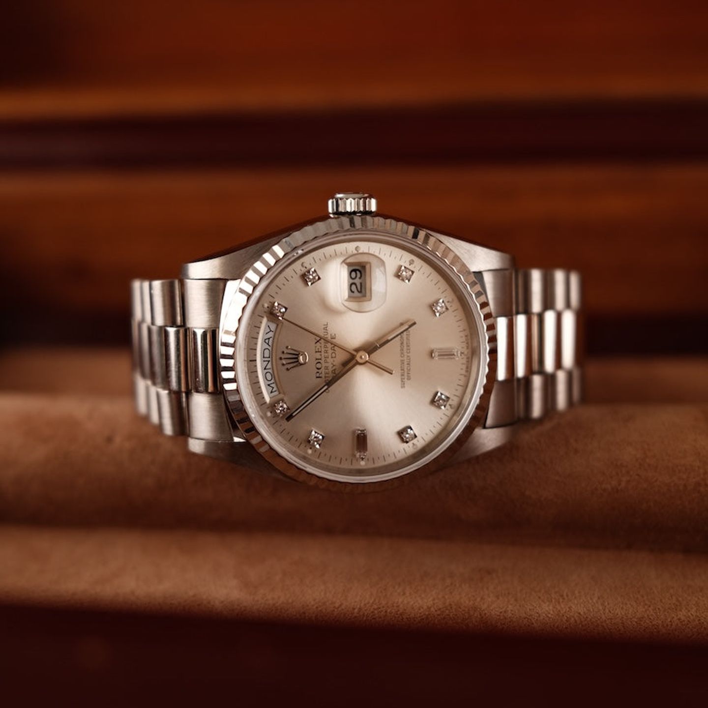 Rolex Day-Date 36 18239 (1989) - Silver dial 36 mm White Gold case (3/8)