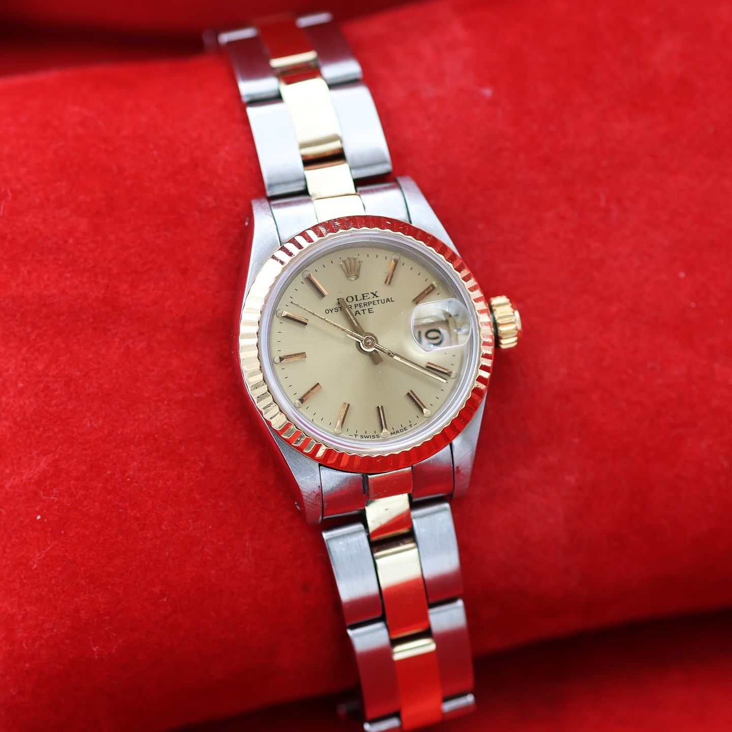 Rolex Lady-Datejust 69173 (Onbekend (willekeurig serienummer)) - Champagne wijzerplaat 26mm Goud/Staal (4/8)