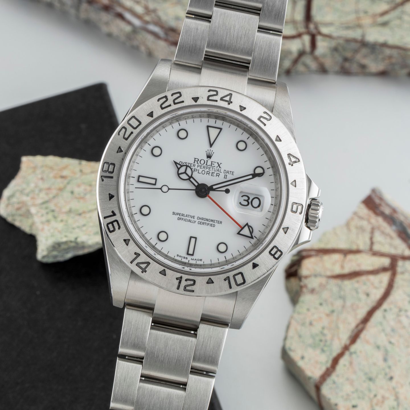 Rolex Explorer II 16570T - (3/8)