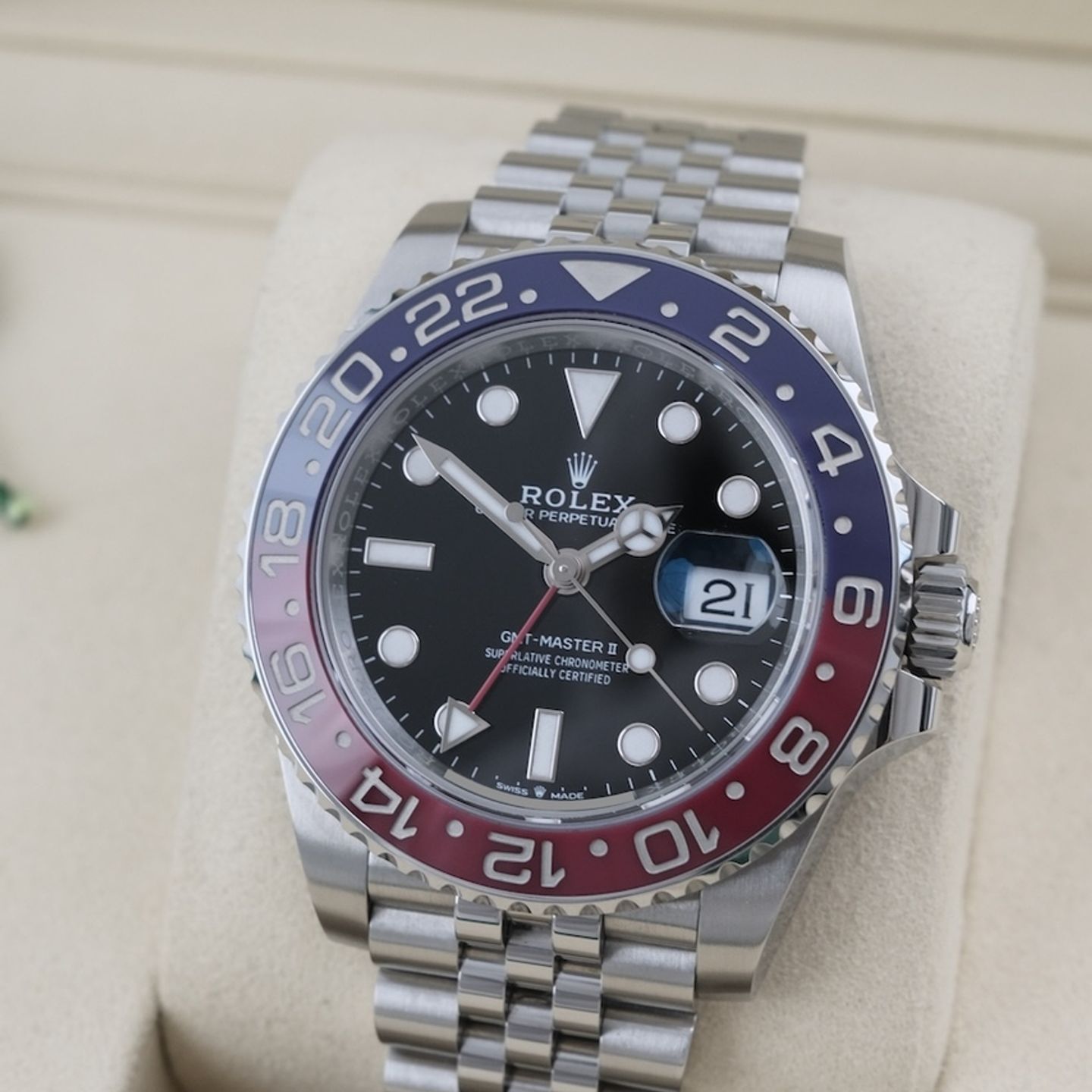Rolex GMT-Master II 126710BLRO - (2/8)
