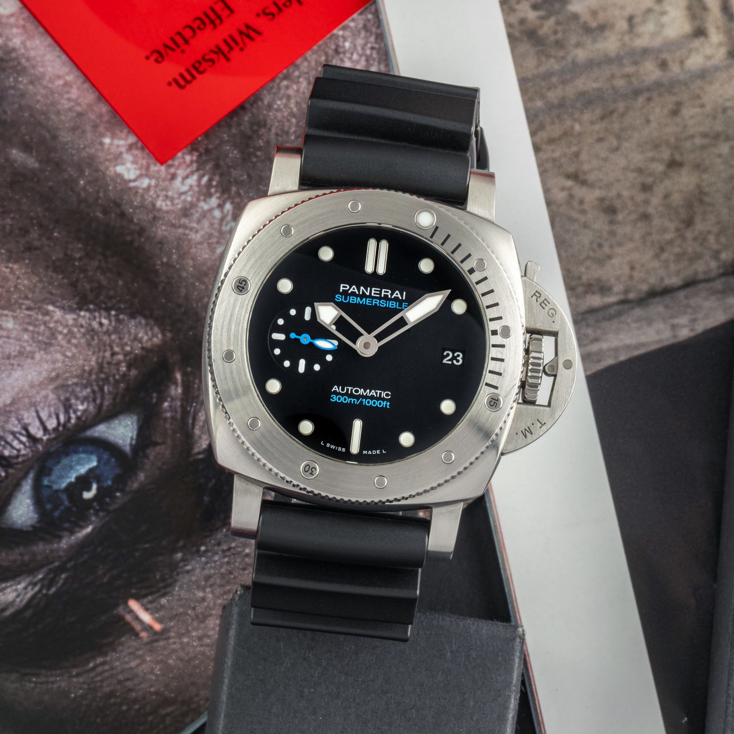 Panerai Luminor Submersible PAM00973 (Unknown (random serial)) - Black dial 42 mm Steel case (1/8)