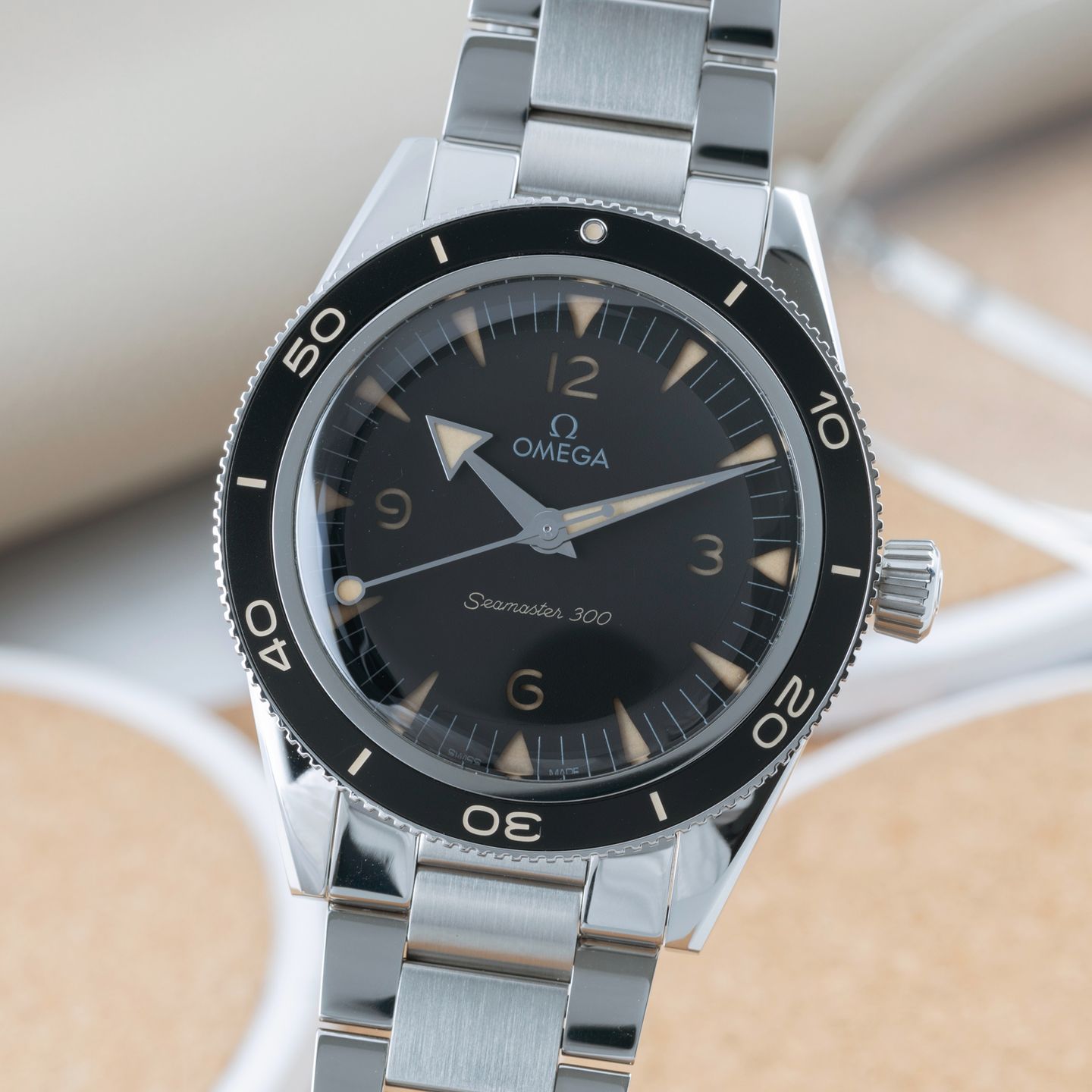 Omega Seamaster 300 234.30.41.21.01.001 (Unknown (random serial)) - Black dial 41 mm Steel case (3/8)