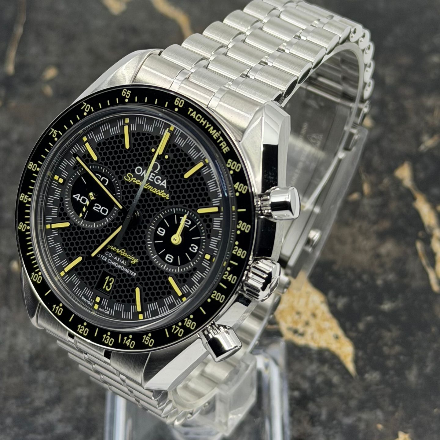Omega Speedmaster 329.30.44.51.01.003 - (4/8)