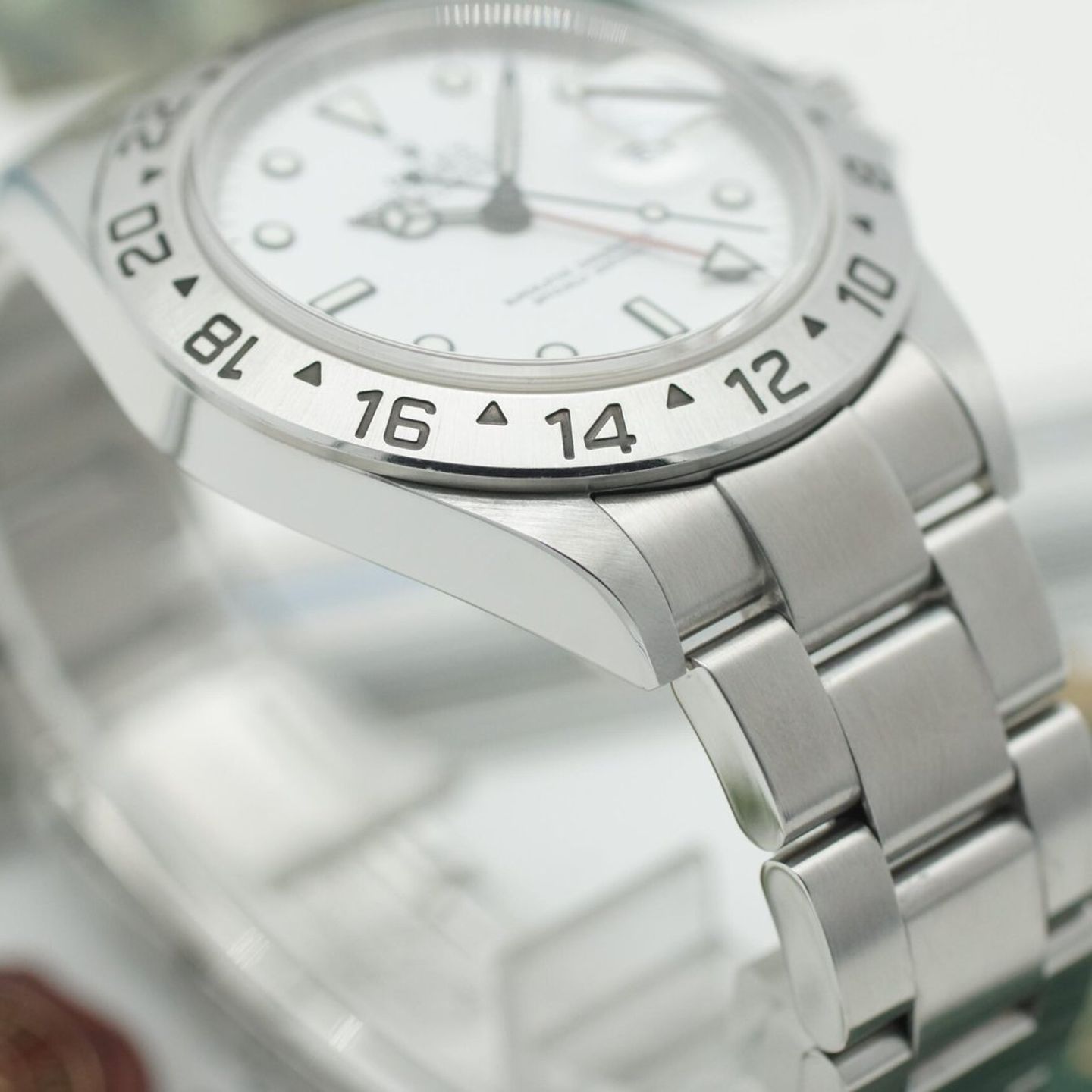 Rolex Explorer II 16570 (2010) - 40 mm Steel case (7/8)