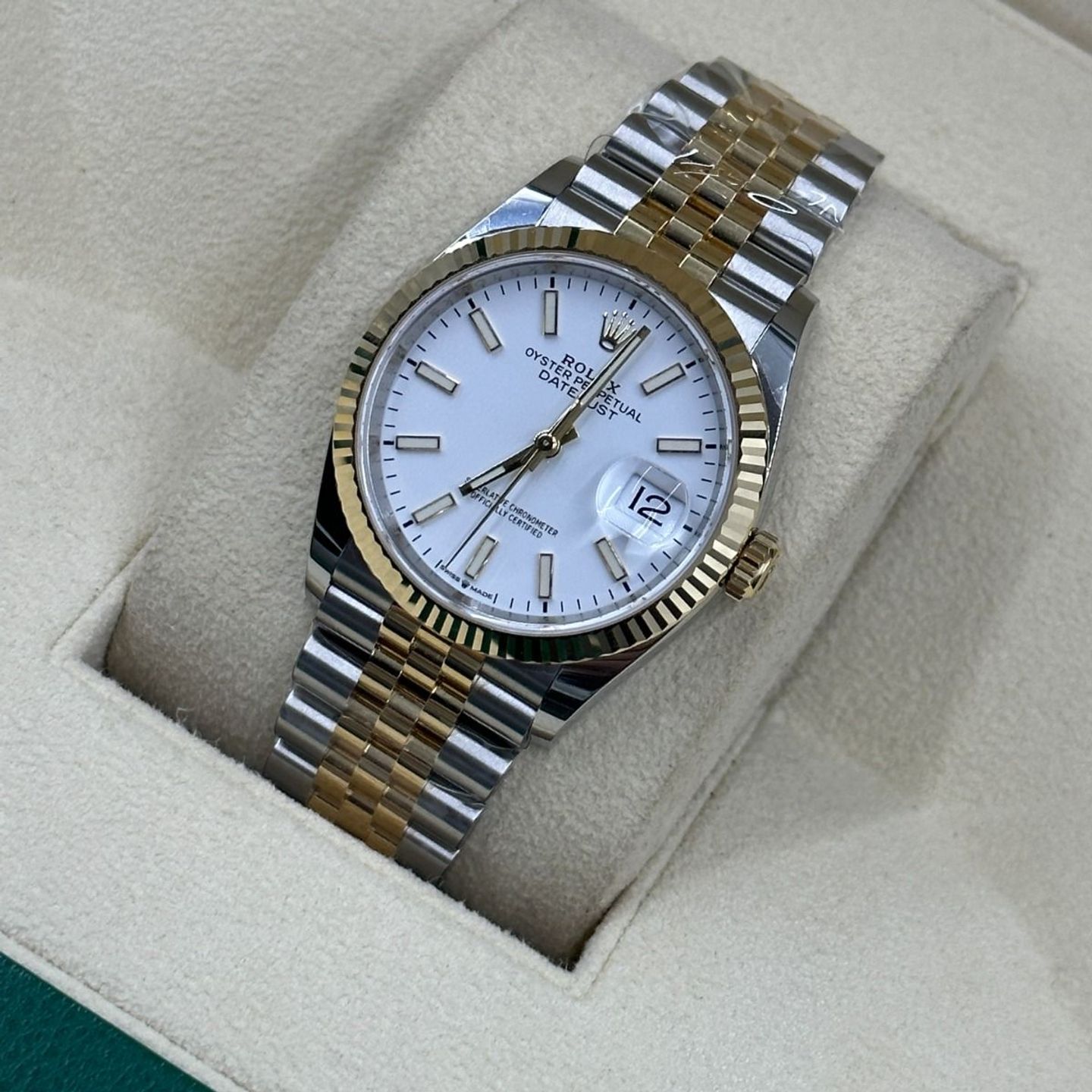 Rolex Datejust 41 126333 (2024) - White dial 41 mm Gold/Steel case (8/8)