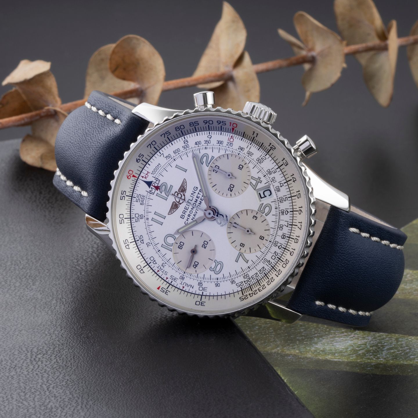 Breitling Navitimer A23322 (2002) - 42 mm Steel case (2/8)