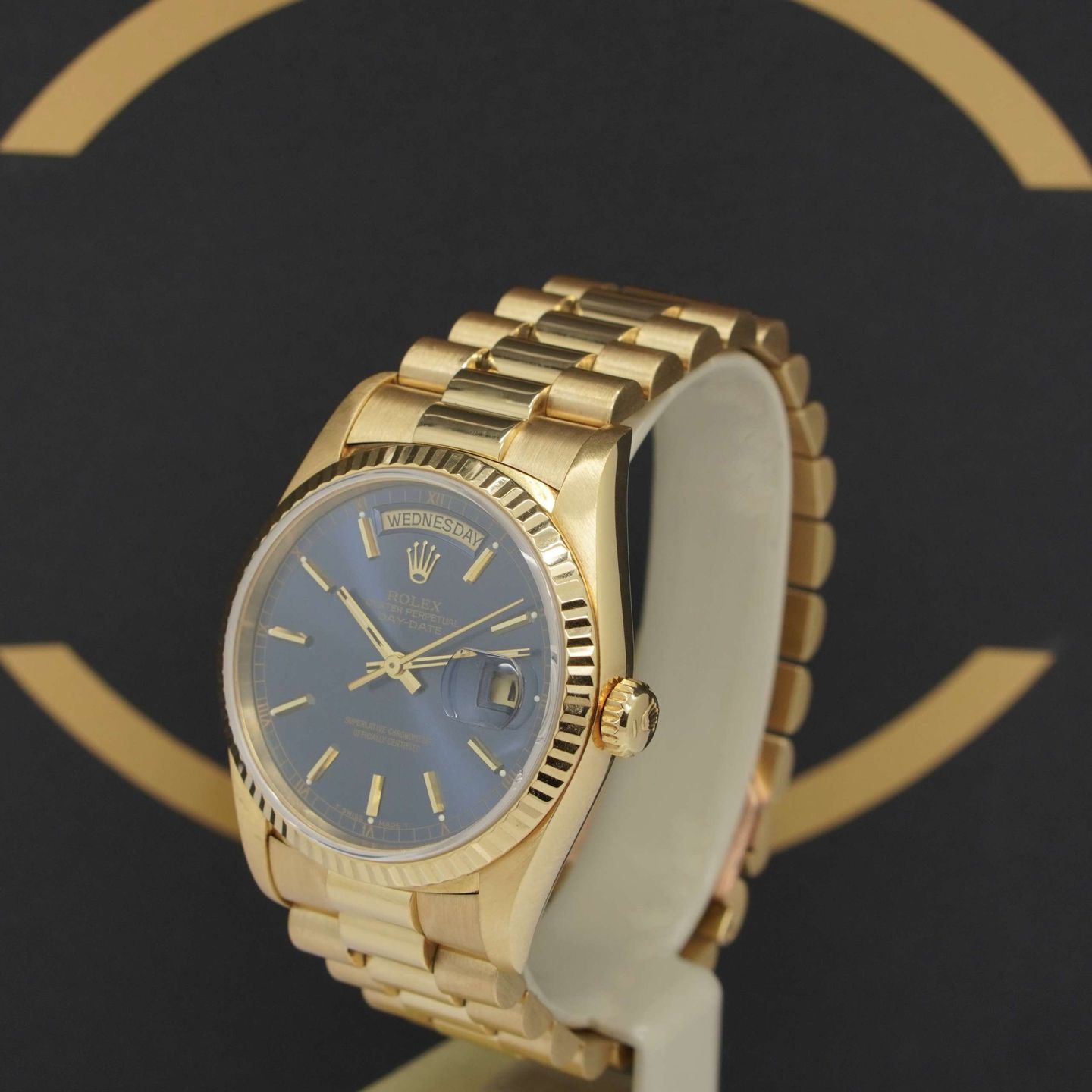 Rolex Day-Date 36 18238 (1990) - Blue dial 36 mm Yellow Gold case (2/7)