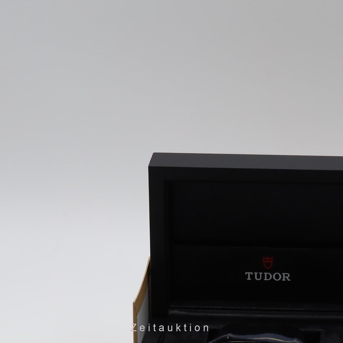 Tudor Black Bay Bronze 79250BB - (7/8)