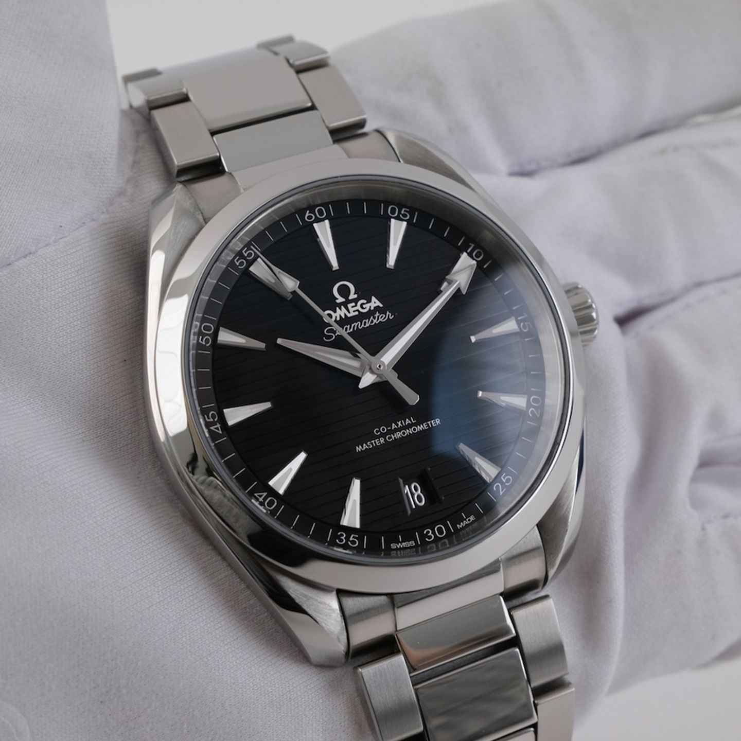 Omega Seamaster Aqua Terra 220.10.41.21.01.001 - (2/8)