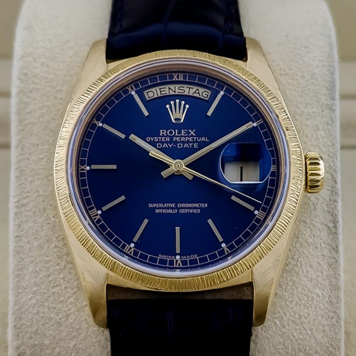 Rolex Day-Date 36 18078 (1979) - Blue dial 36 mm Yellow Gold case (1/8)