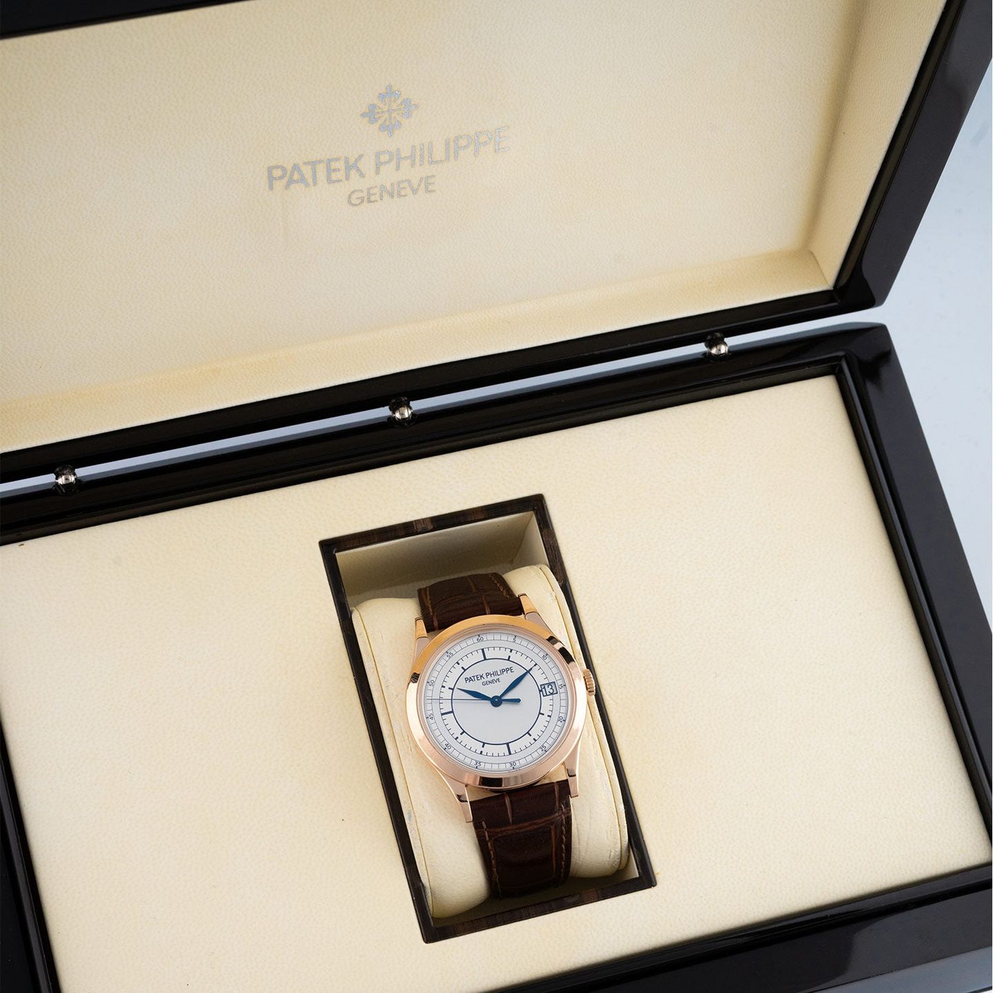 Patek Philippe Calatrava 5296R-001 - (7/7)