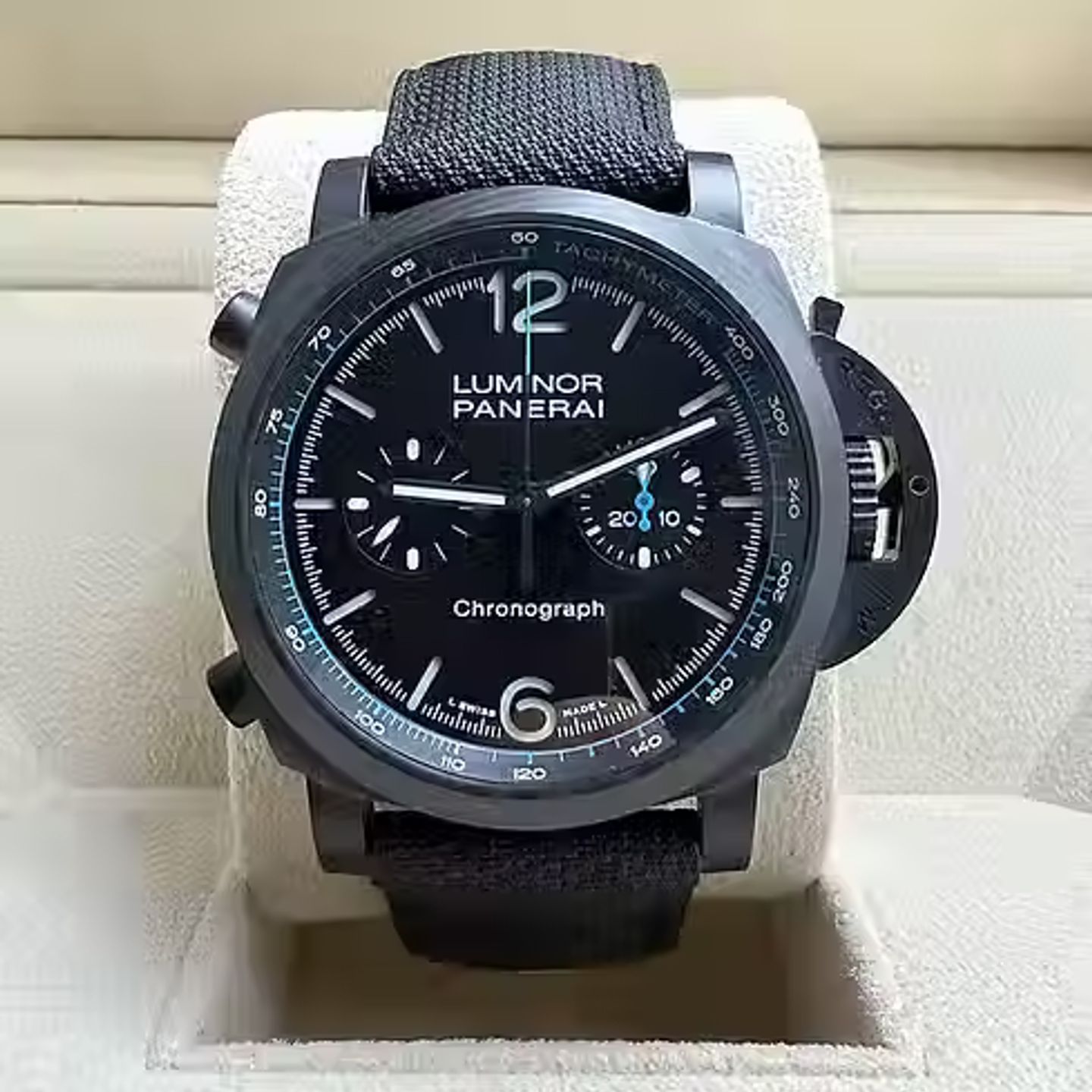 Panerai Luminor PAM 01219 (2024) - Zwart wijzerplaat 44mm Titanium (1/1)