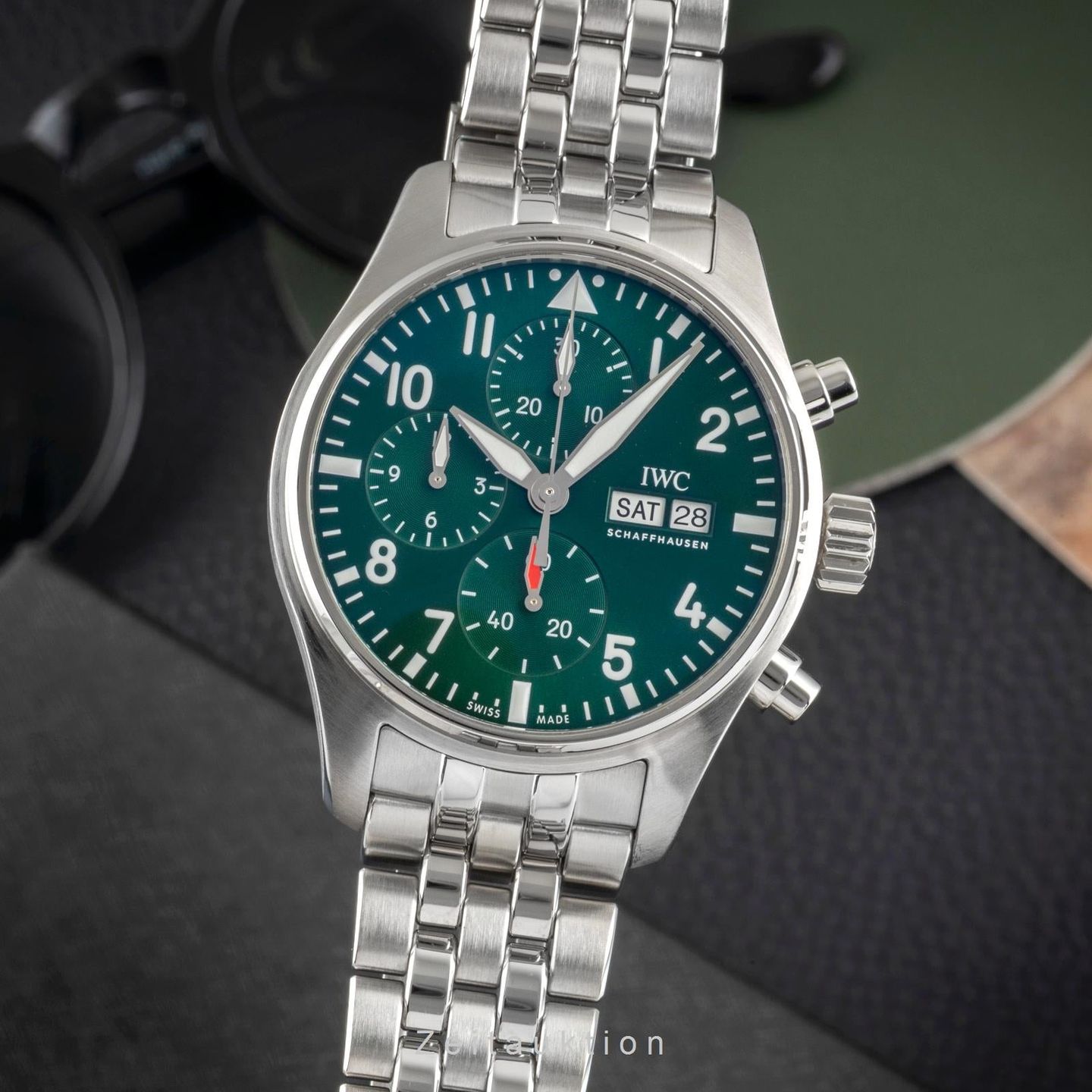 IWC Pilot Chronograph IW388103 (Unknown (random serial)) - Green dial 41 mm Steel case (1/8)