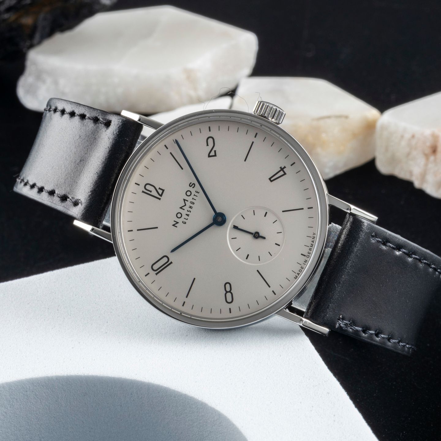 NOMOS Tangente 101 (Onbekend (willekeurig serienummer)) - Wit wijzerplaat 35mm Staal (2/8)