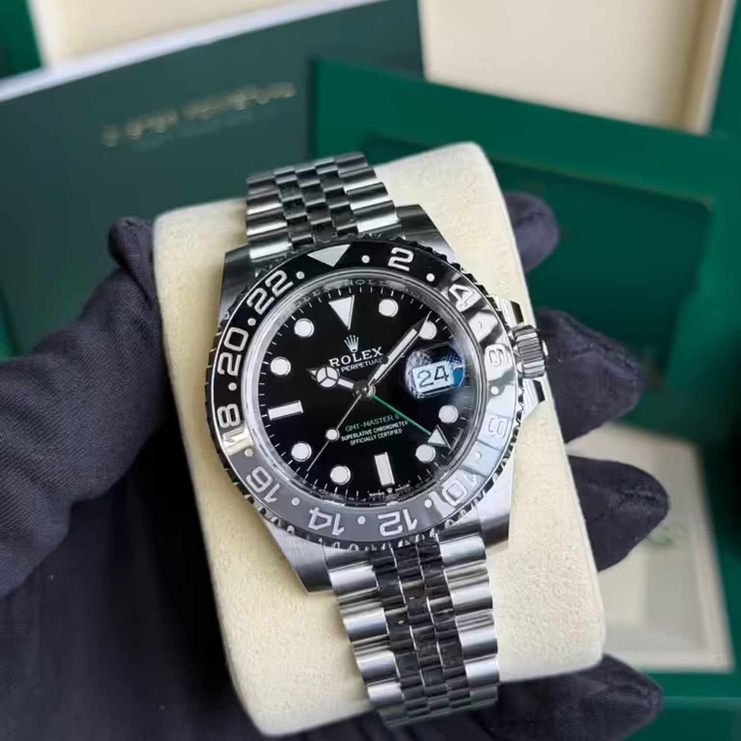 Rolex GMT-Master II 126710GRNR - (2/6)